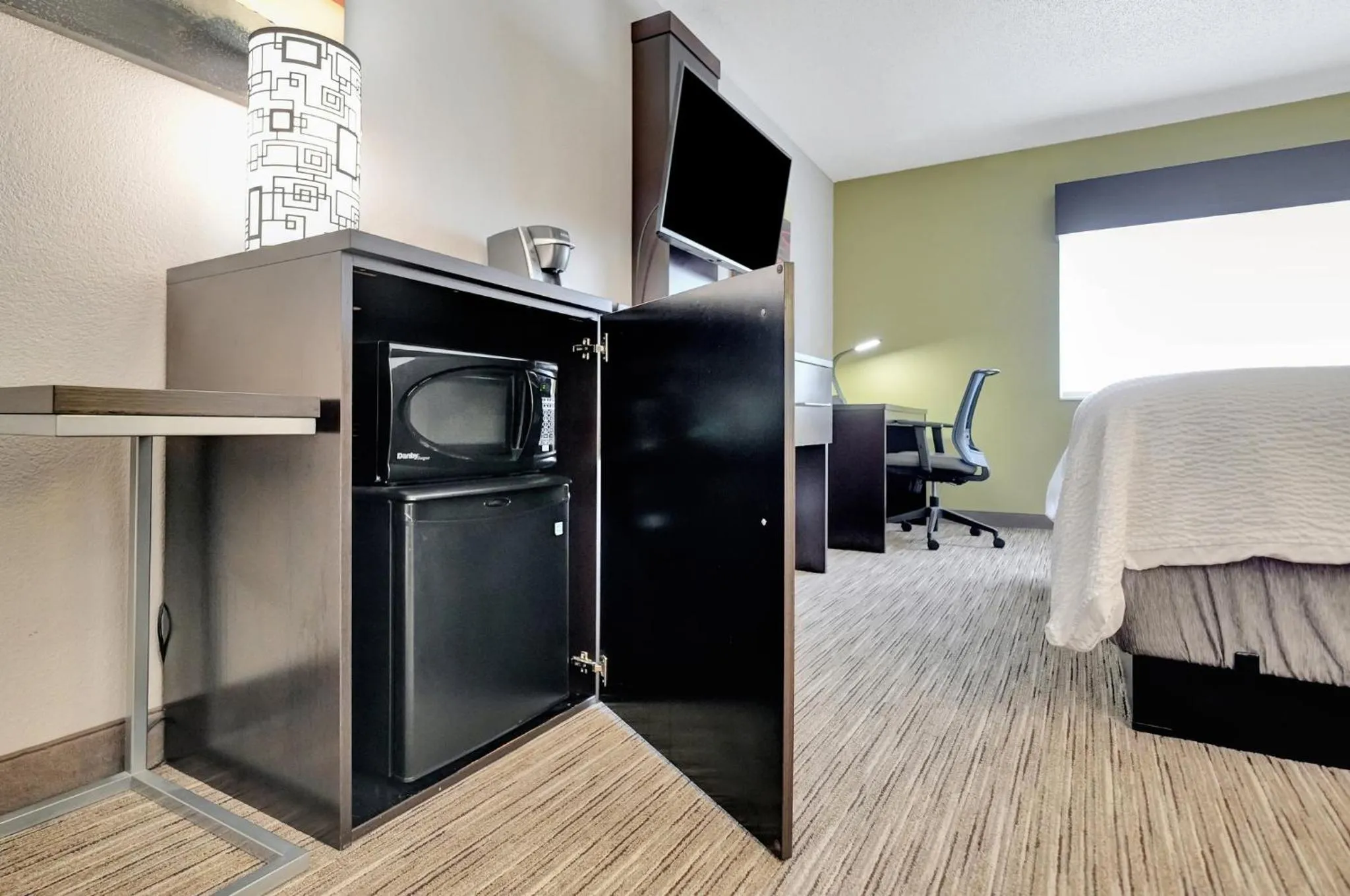 Bedroom, Bed in Holiday Inn Express Hotel & Suites Beatrice by IHG