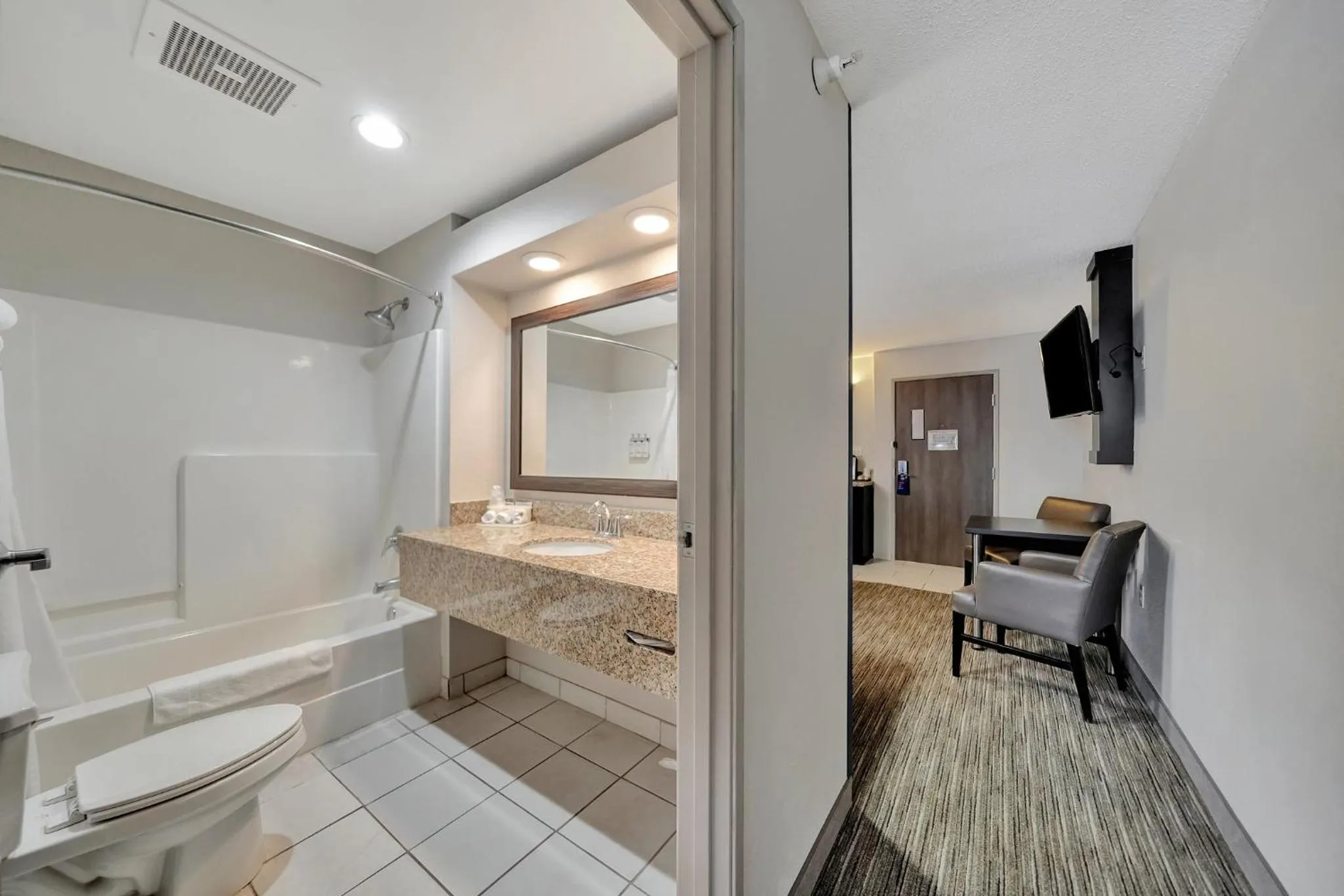 Bathroom in Holiday Inn Express Hotel & Suites Beatrice by IHG