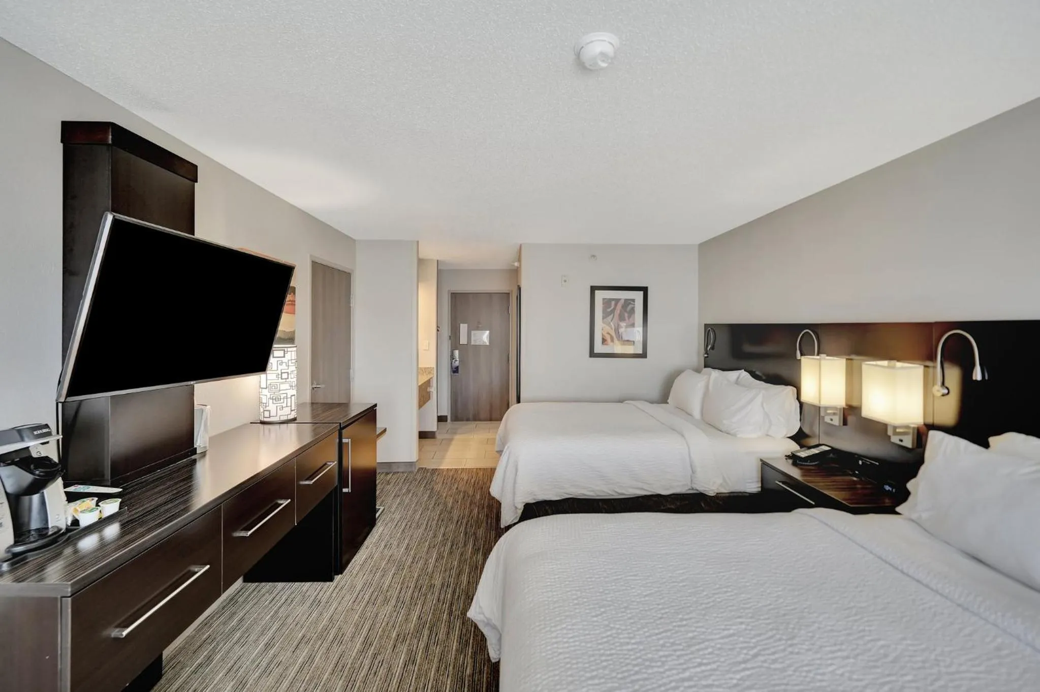 Photo of the whole room, Bed in Holiday Inn Express Hotel & Suites Beatrice by IHG