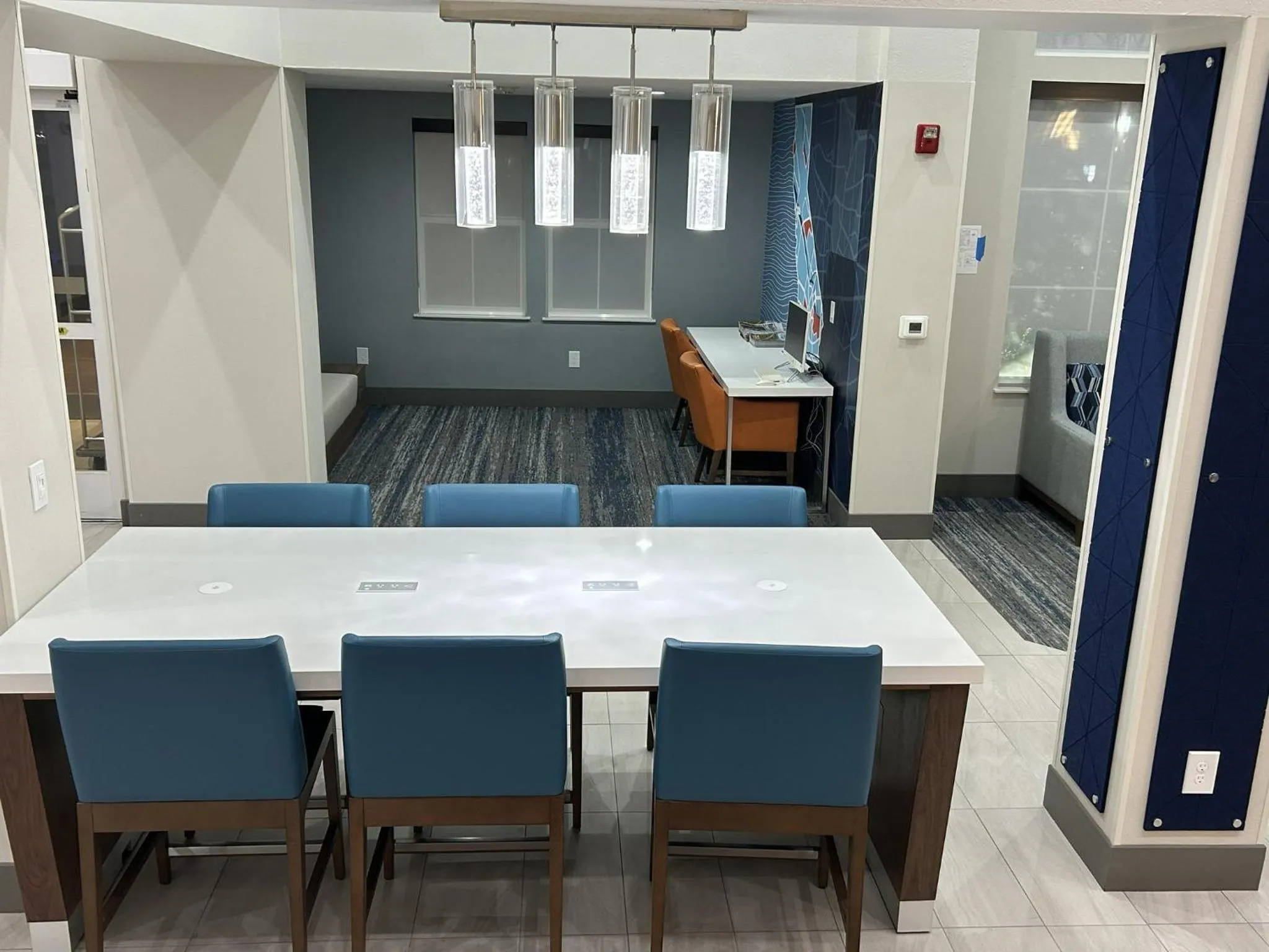 Breakfast in Holiday Inn Express Hotel & Suites Manteca by IHG