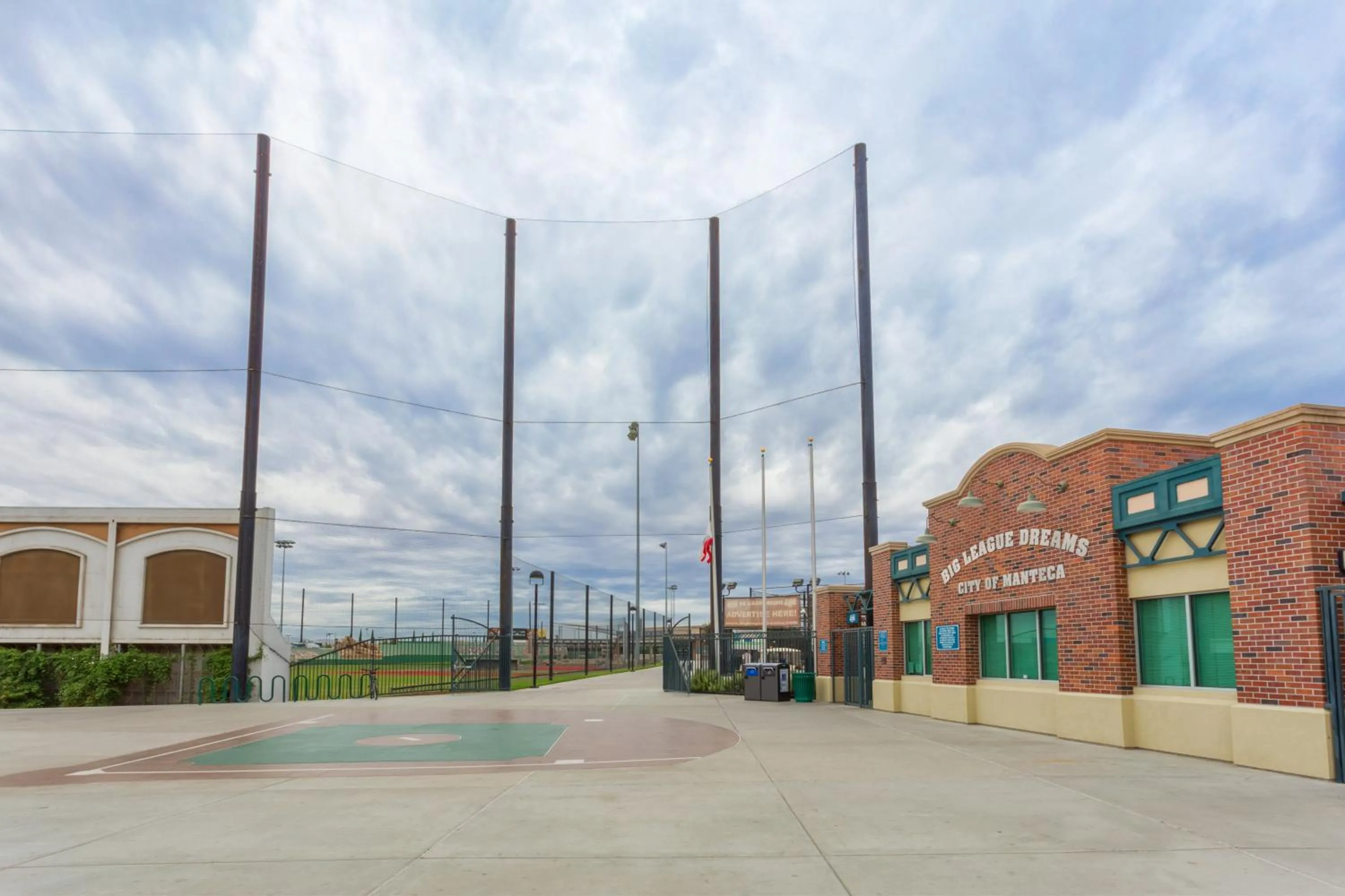 Property building in Holiday Inn Express Hotel & Suites Manteca by IHG