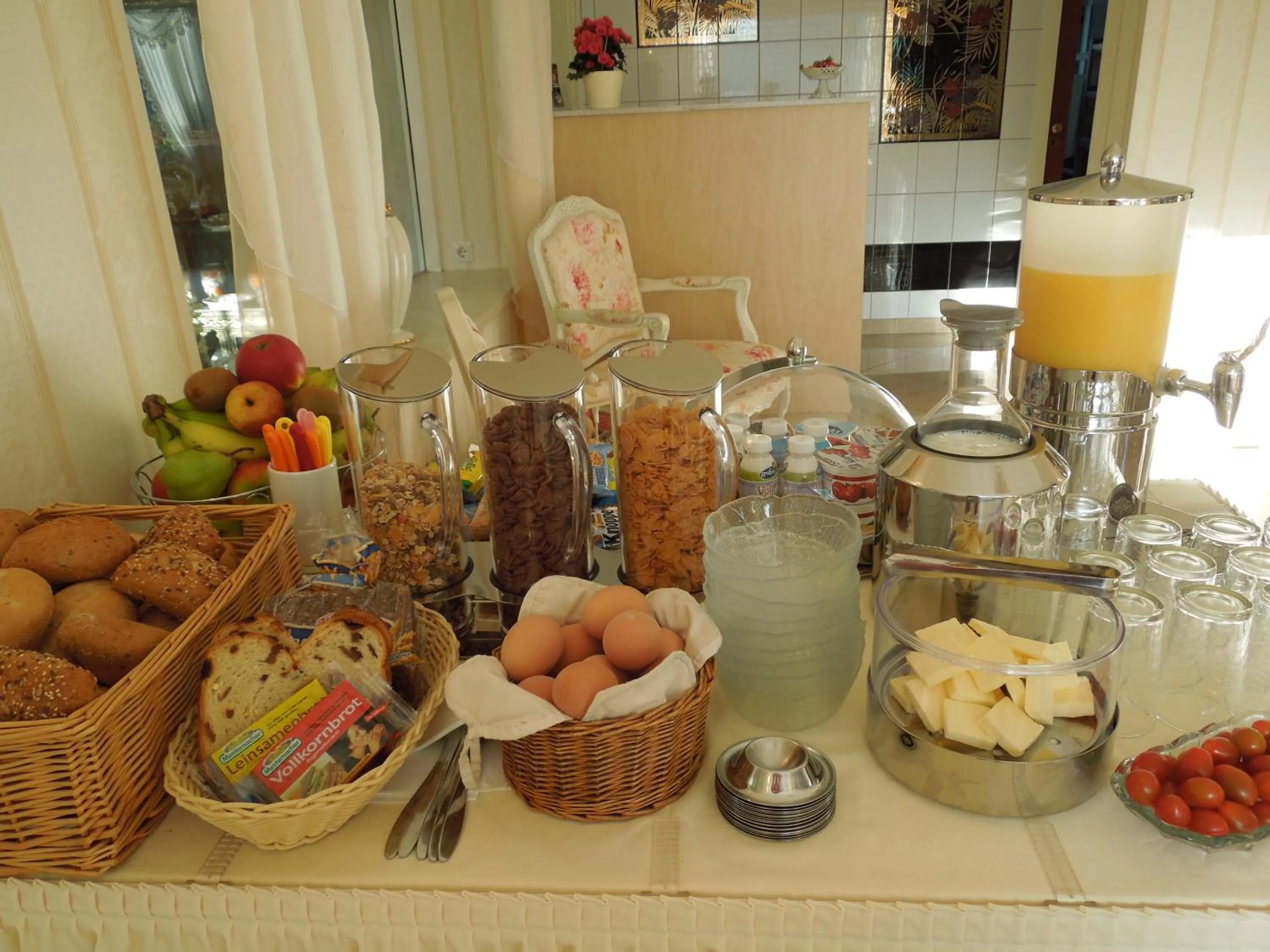 Breakfast in Hotel Gode Wind