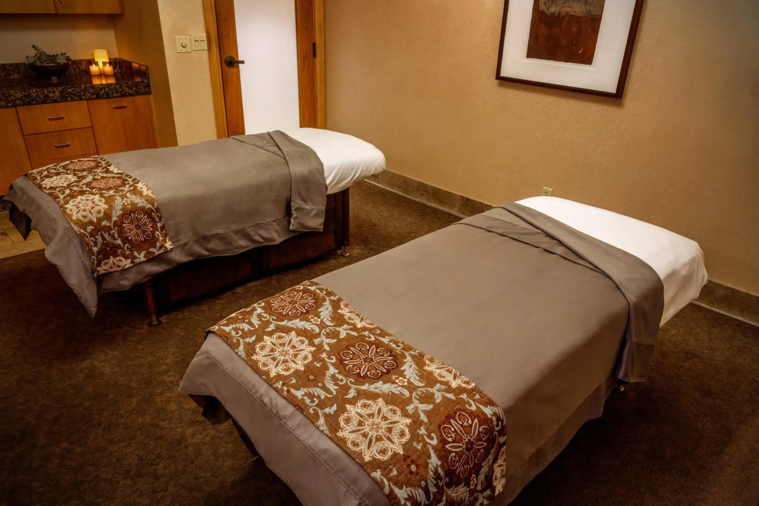 Spa and wellness centre/facilities, Bed in MGM Grand Spa and wellness centre/facilities, Bed in MGM Grand
