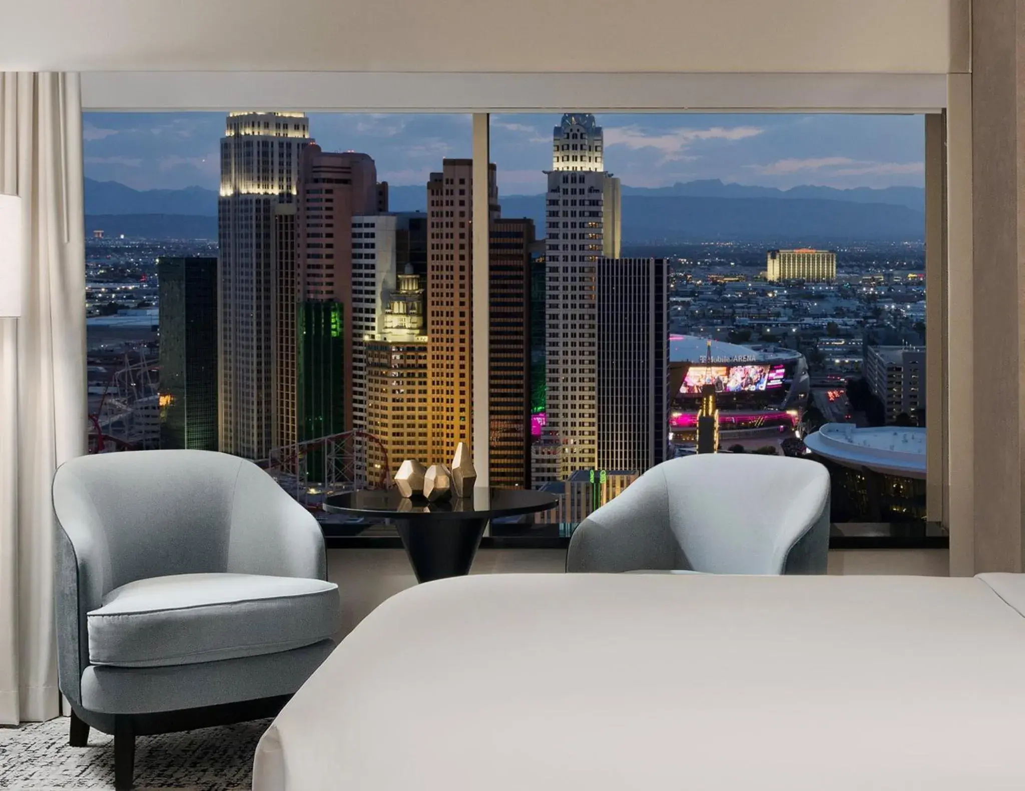 Property building, Bed in MGM Grand Property building, Bed in MGM Grand