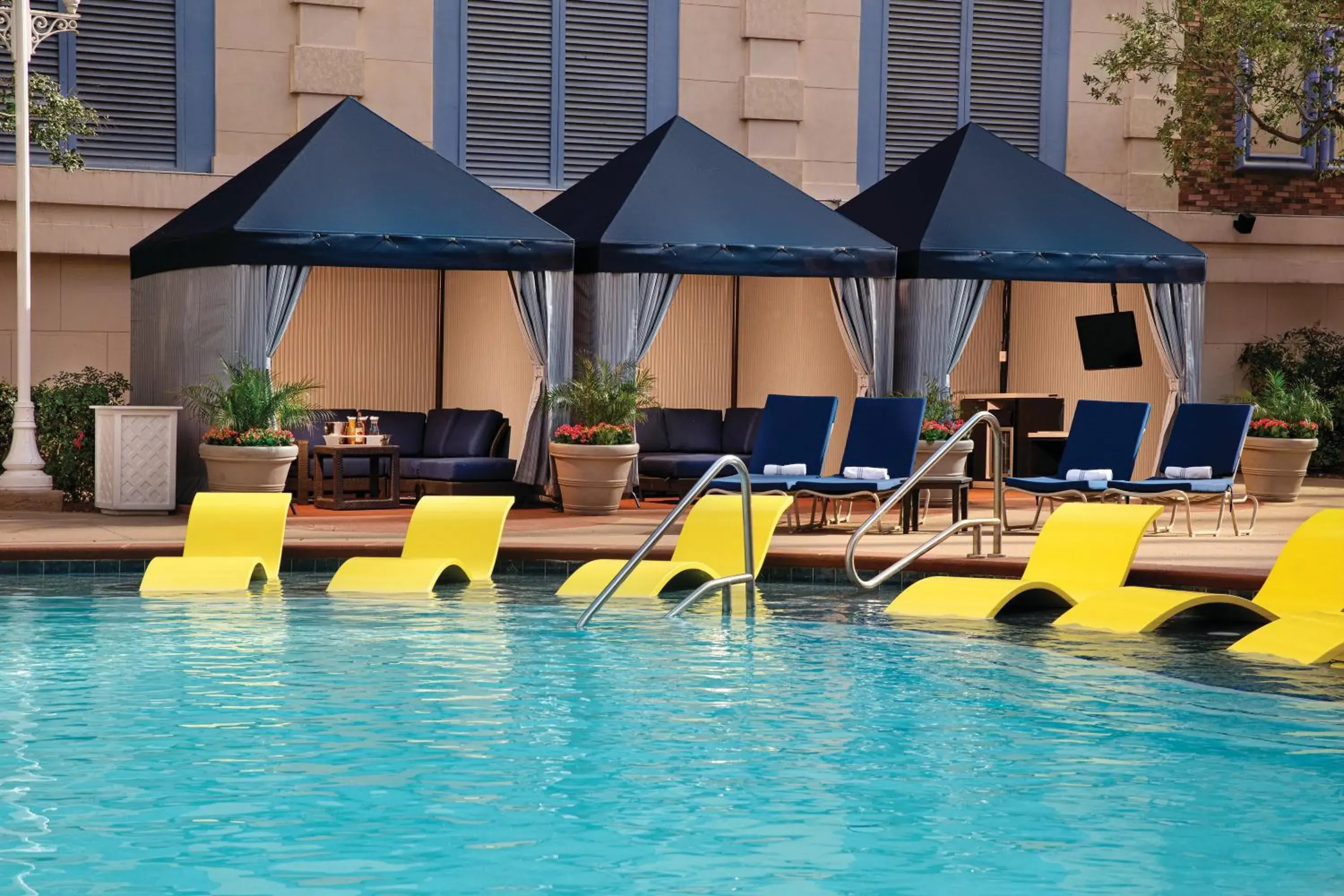 Swimming pool in New York-New York Swimming pool in New York-New York