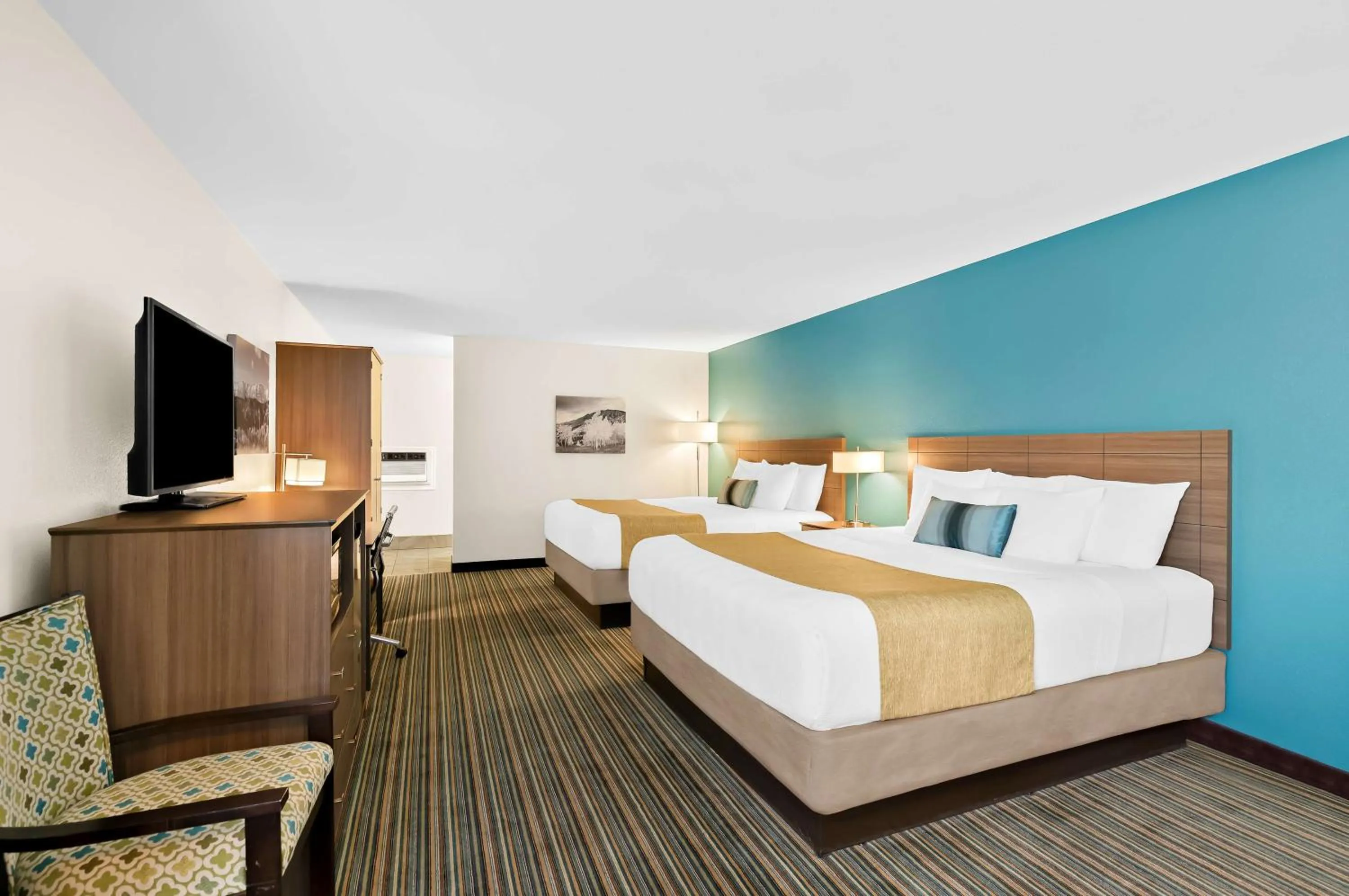 Bedroom, Bed in Best Western Paradise Inn