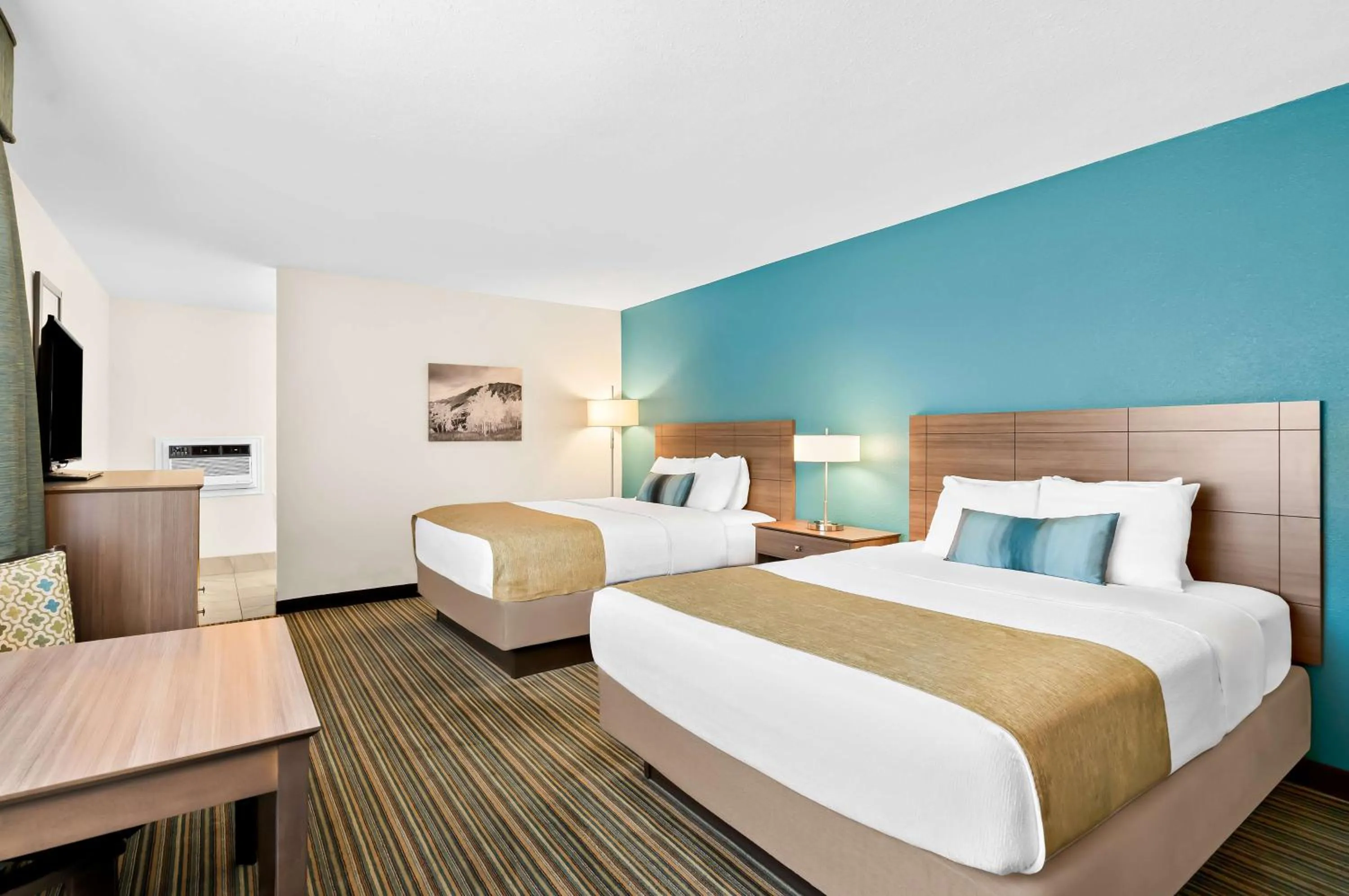 Bedroom, Bed in Best Western Paradise Inn