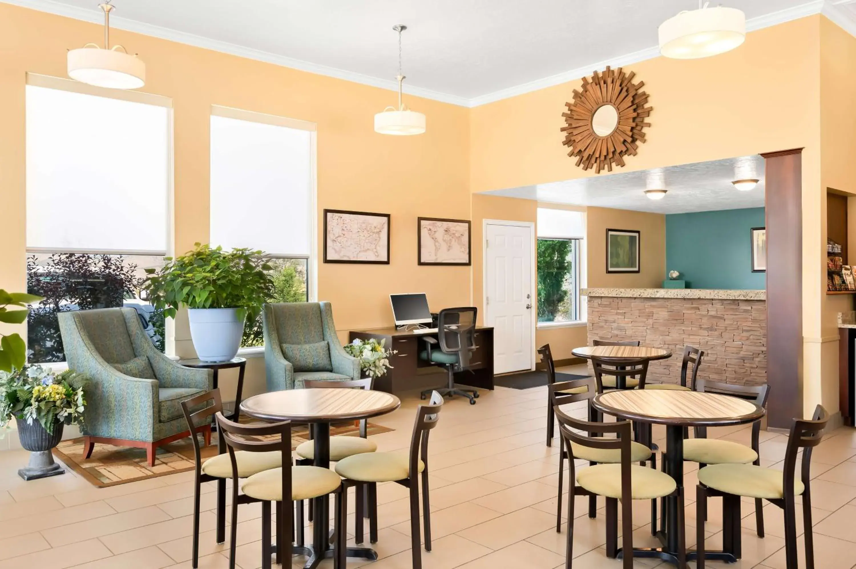 Lobby or reception in Best Western Paradise Inn Lobby or reception in Best Western Paradise Inn