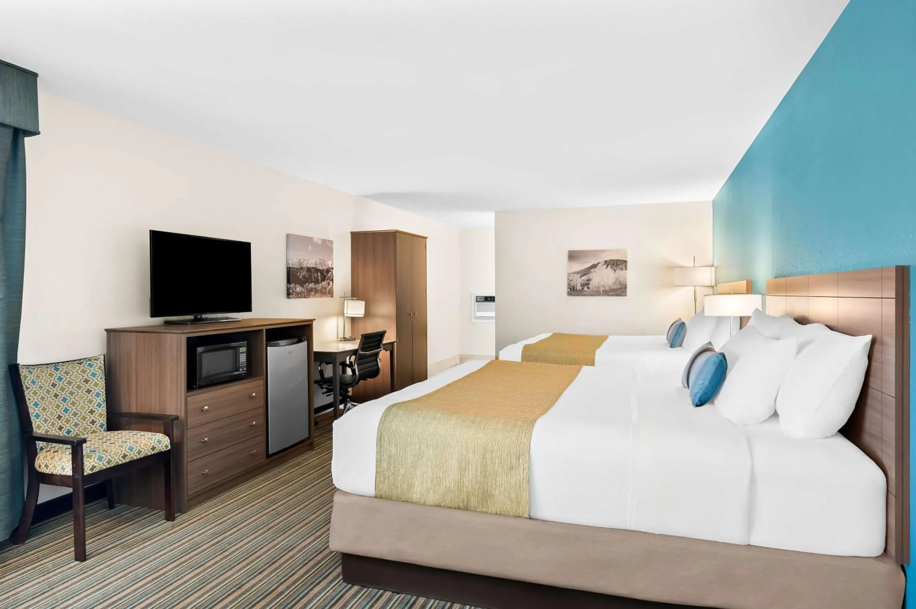 Bedroom, Bed in Best Western Paradise Inn