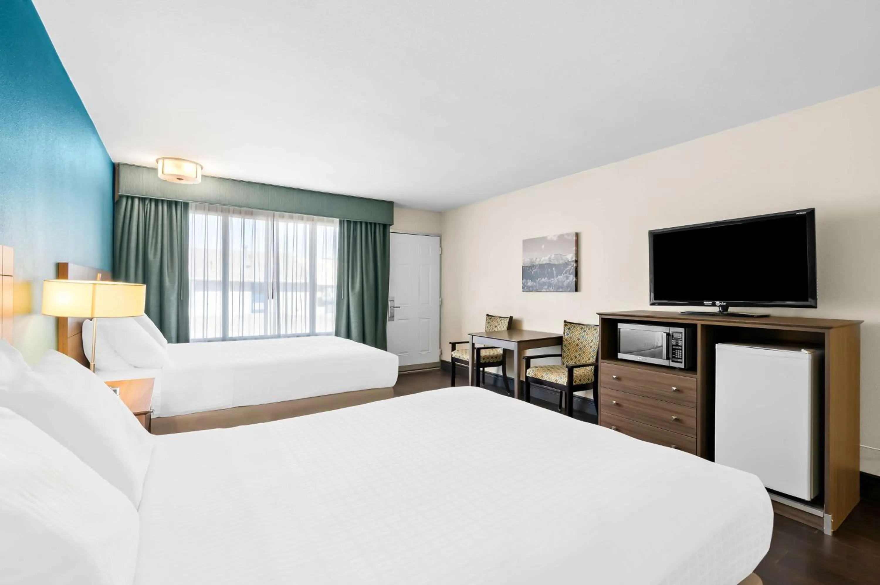 Bedroom, Bed in Best Western Paradise Inn