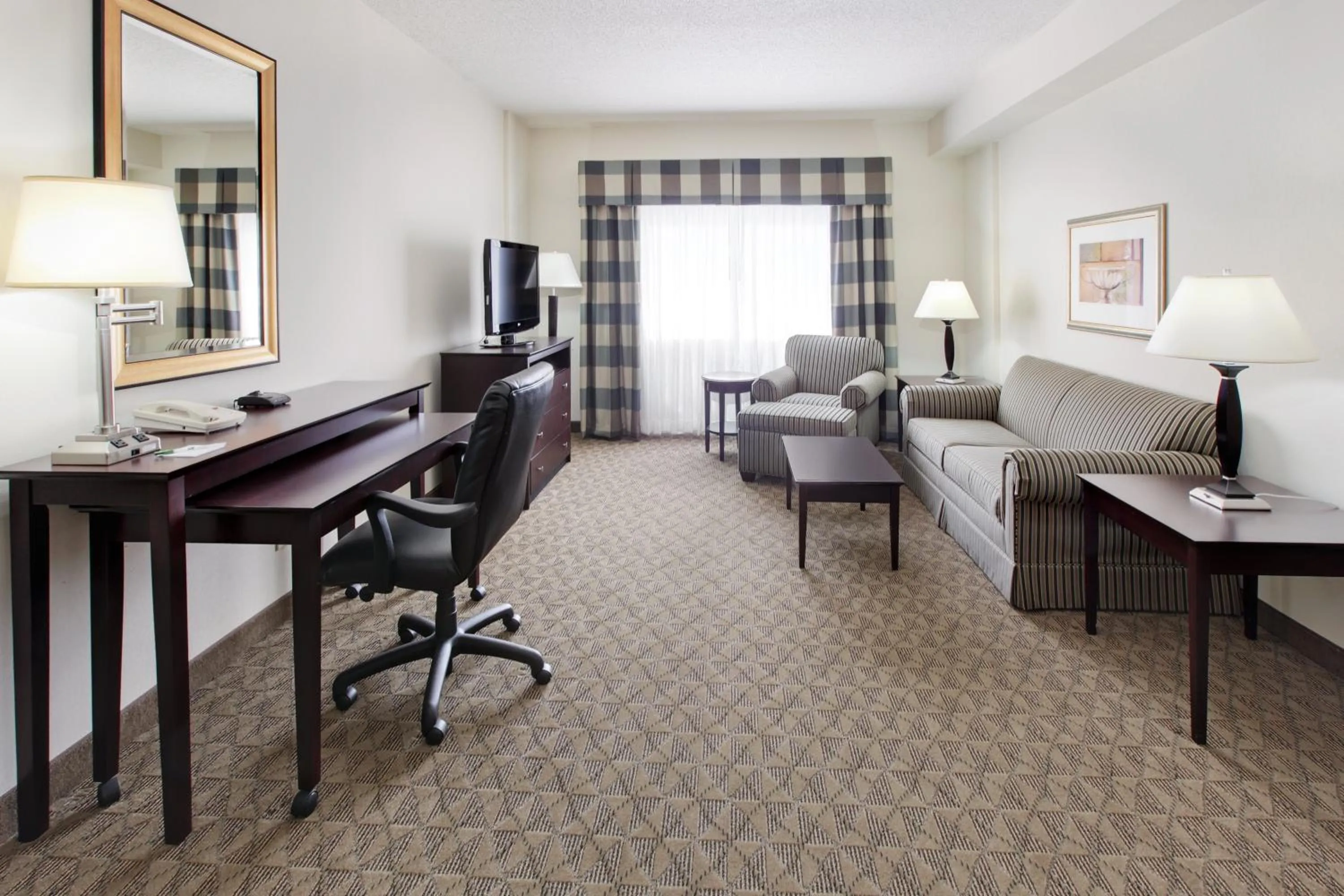 Photo of the whole room in Holiday Inn Springdale-Fayetteville Area by IHG