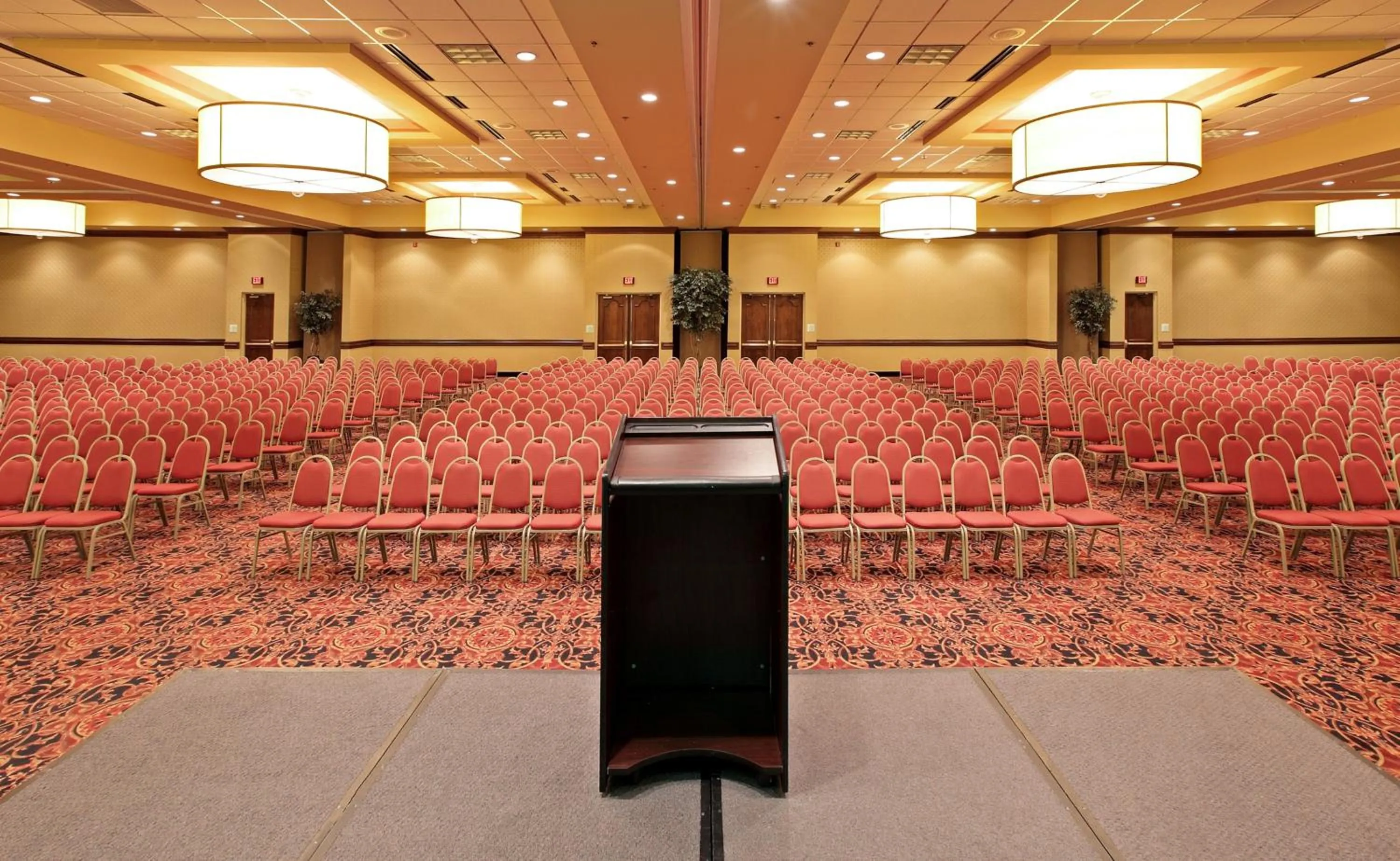 Meeting/conference room in Holiday Inn Springdale-Fayetteville Area by IHG
