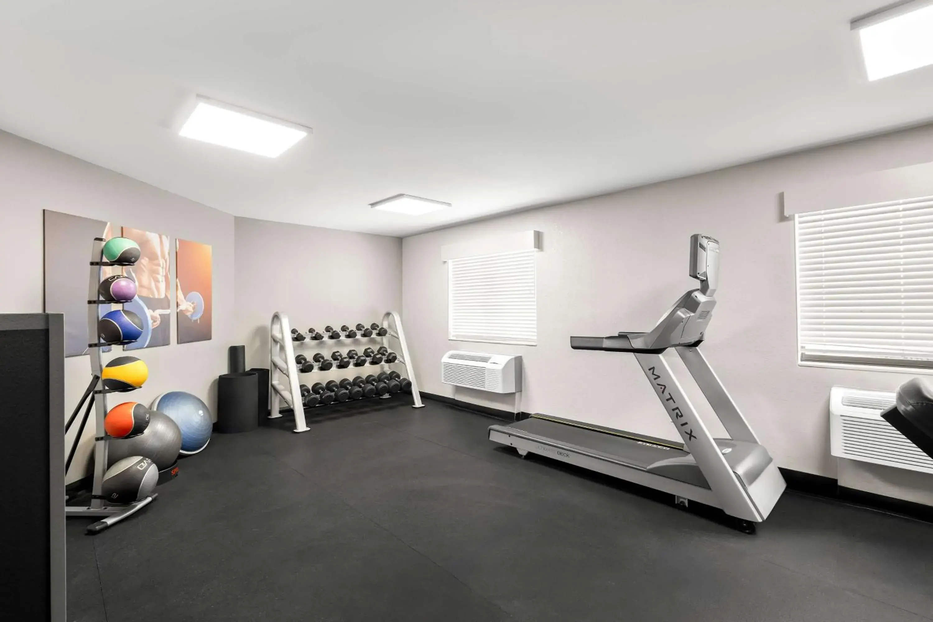 Fitness centre/facilities in SureStay Plus by Best Western Fremont I-69 Fitness centre/facilities in SureStay Plus by Best Western Fremont I-69