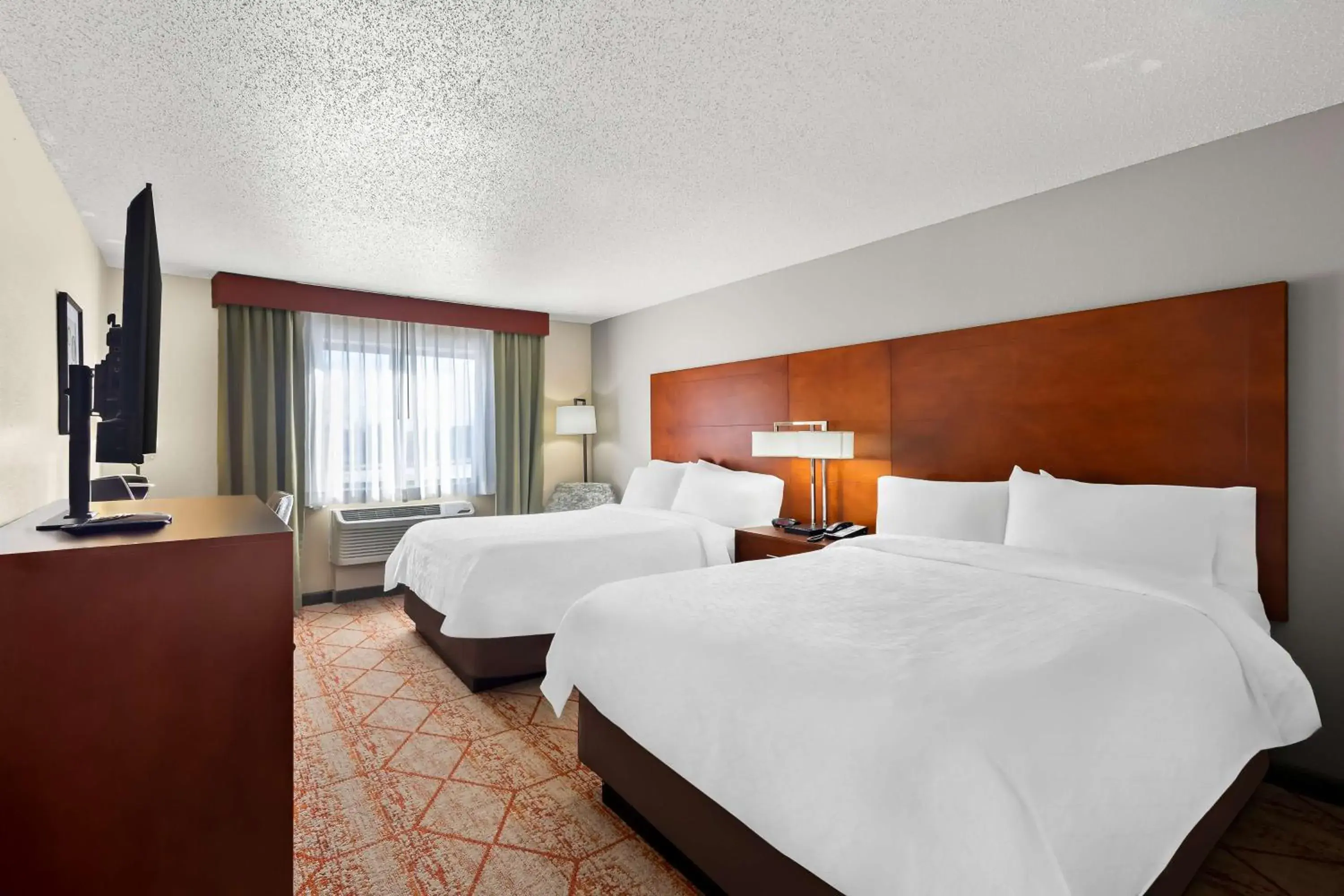 Bedroom, Bed in SureStay Plus by Best Western Fremont I-69 Bedroom, Bed in SureStay Plus by Best Western Fremont I-69