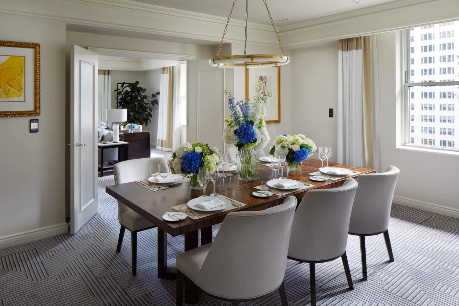 Dining area in The Peninsula New York