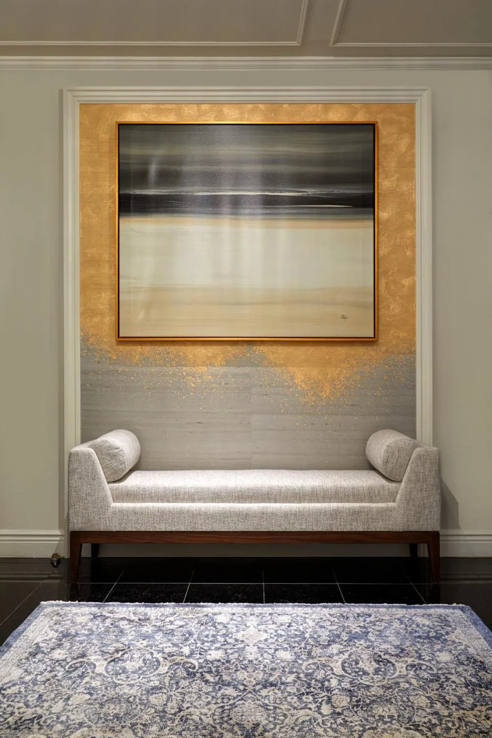 Seating area, Bed in The Peninsula New York