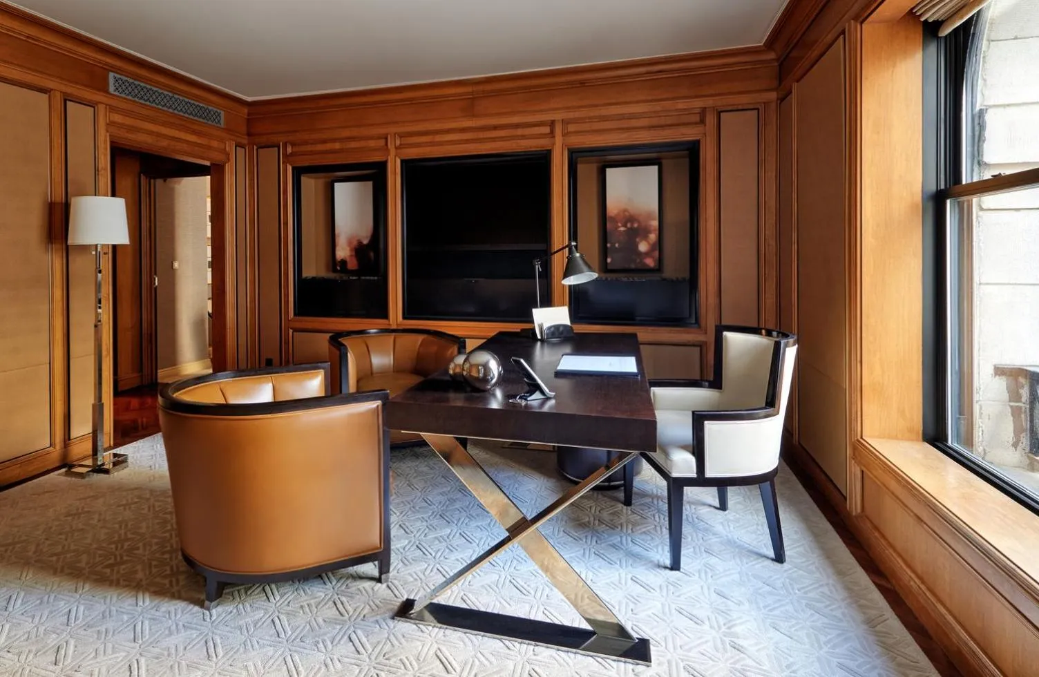 Seating area in The Peninsula New York