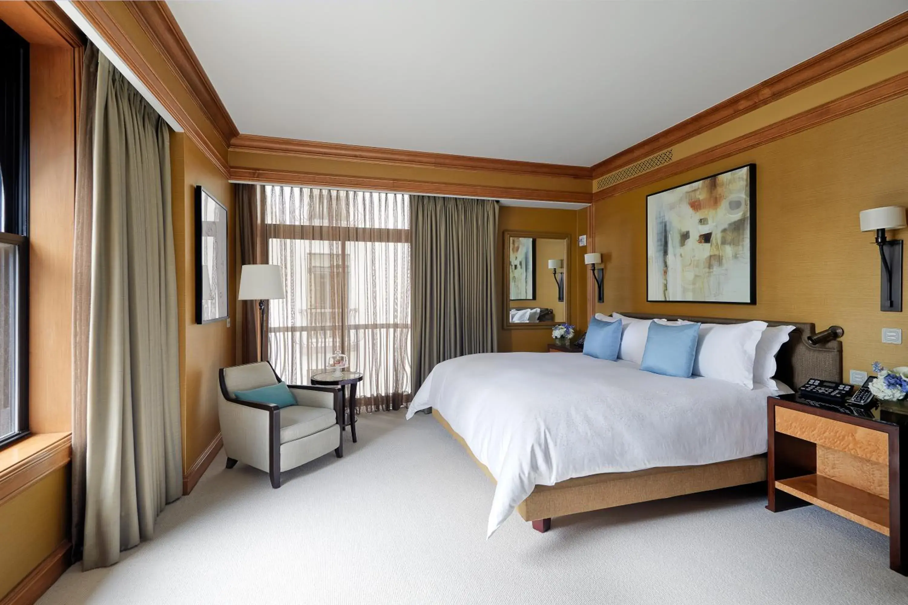 Bedroom, Bed in The Peninsula New York Bedroom, Bed in The Peninsula New York