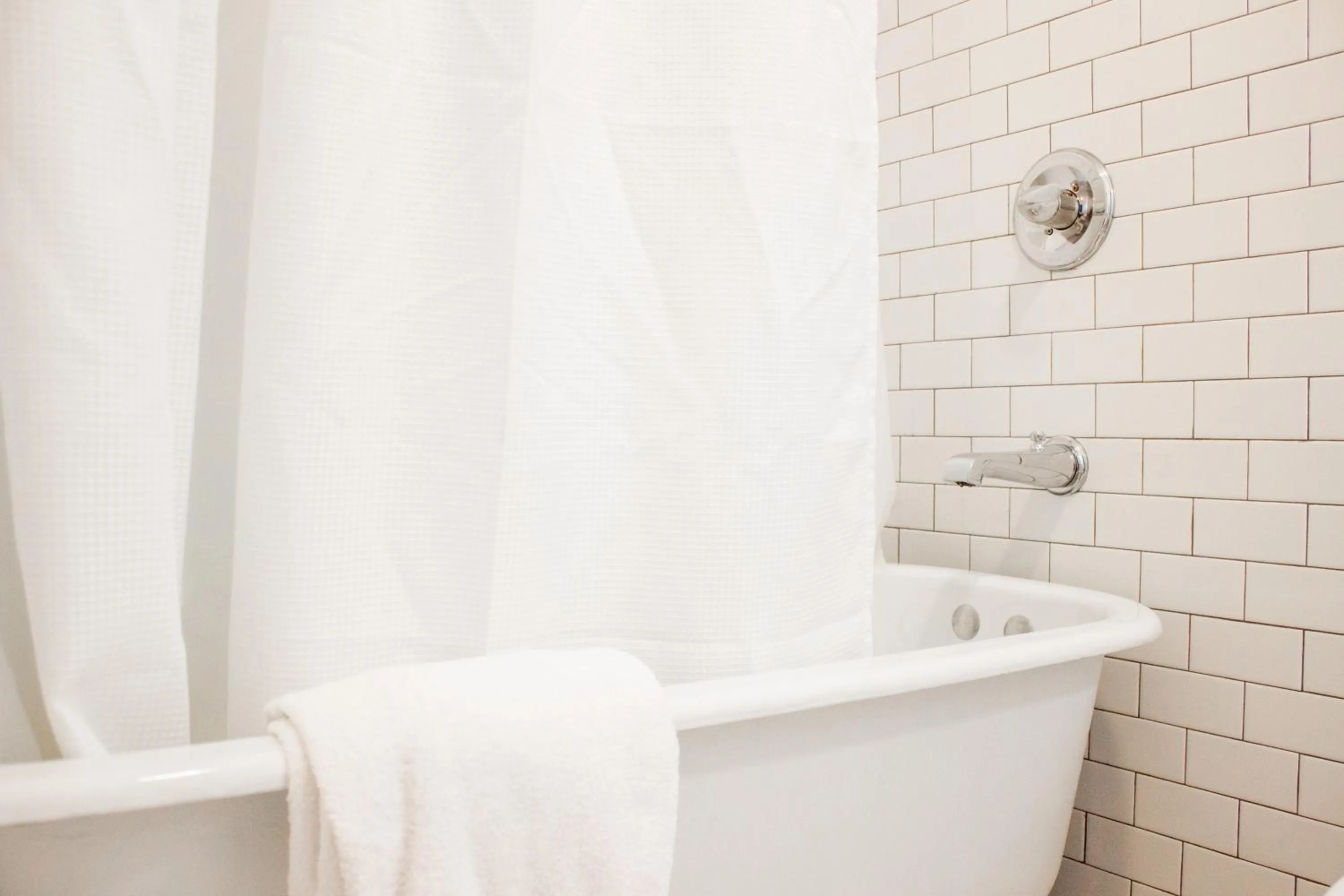 Bath in 11th Avenue Hostel