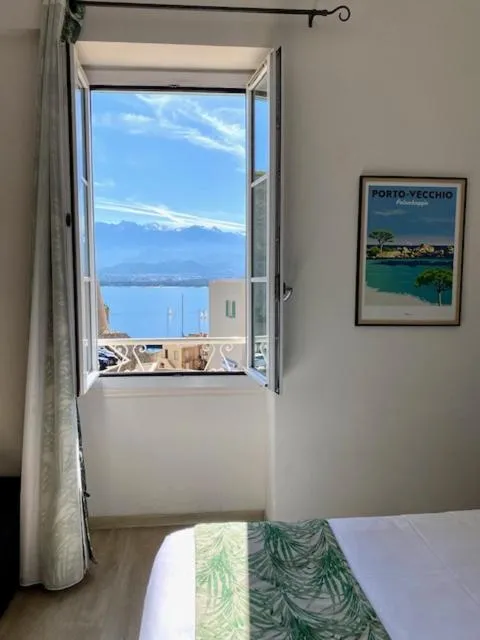 Sea view, Bed in Hotel Belvedere