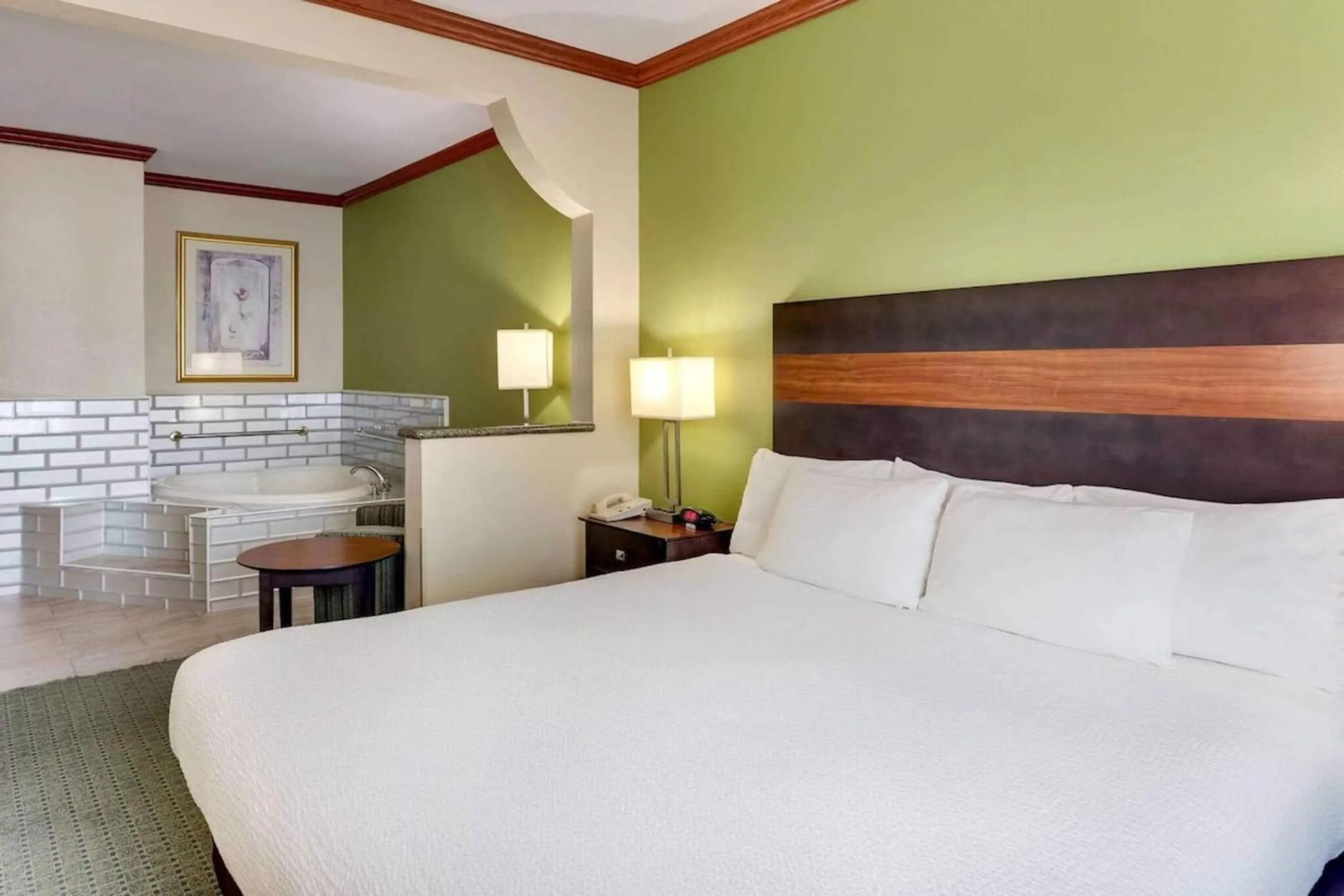 Bedroom, Bed in Comfort Inn & Suites Waco Woodway