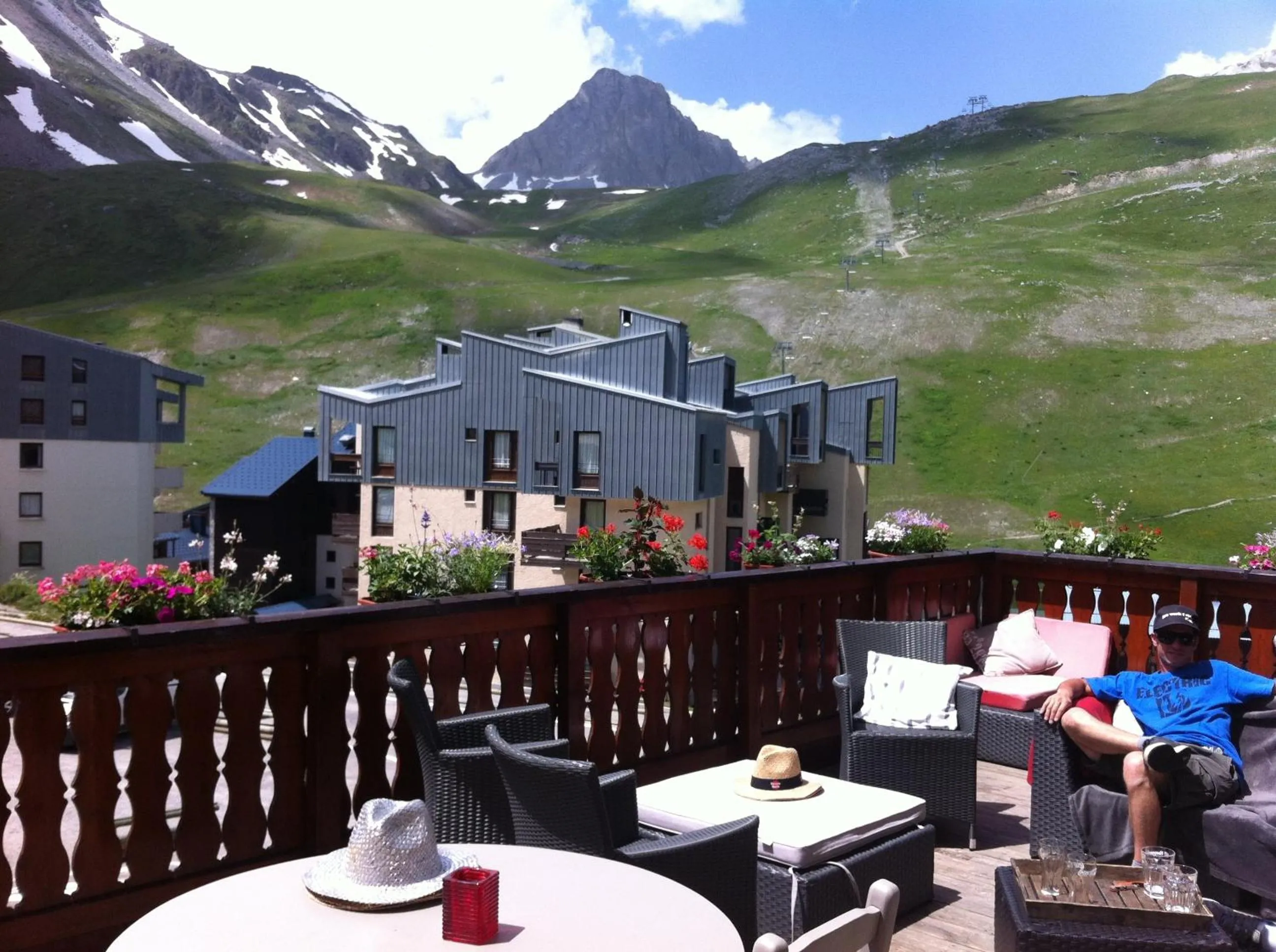 Facade/entrance in Hôtel La Vanoise