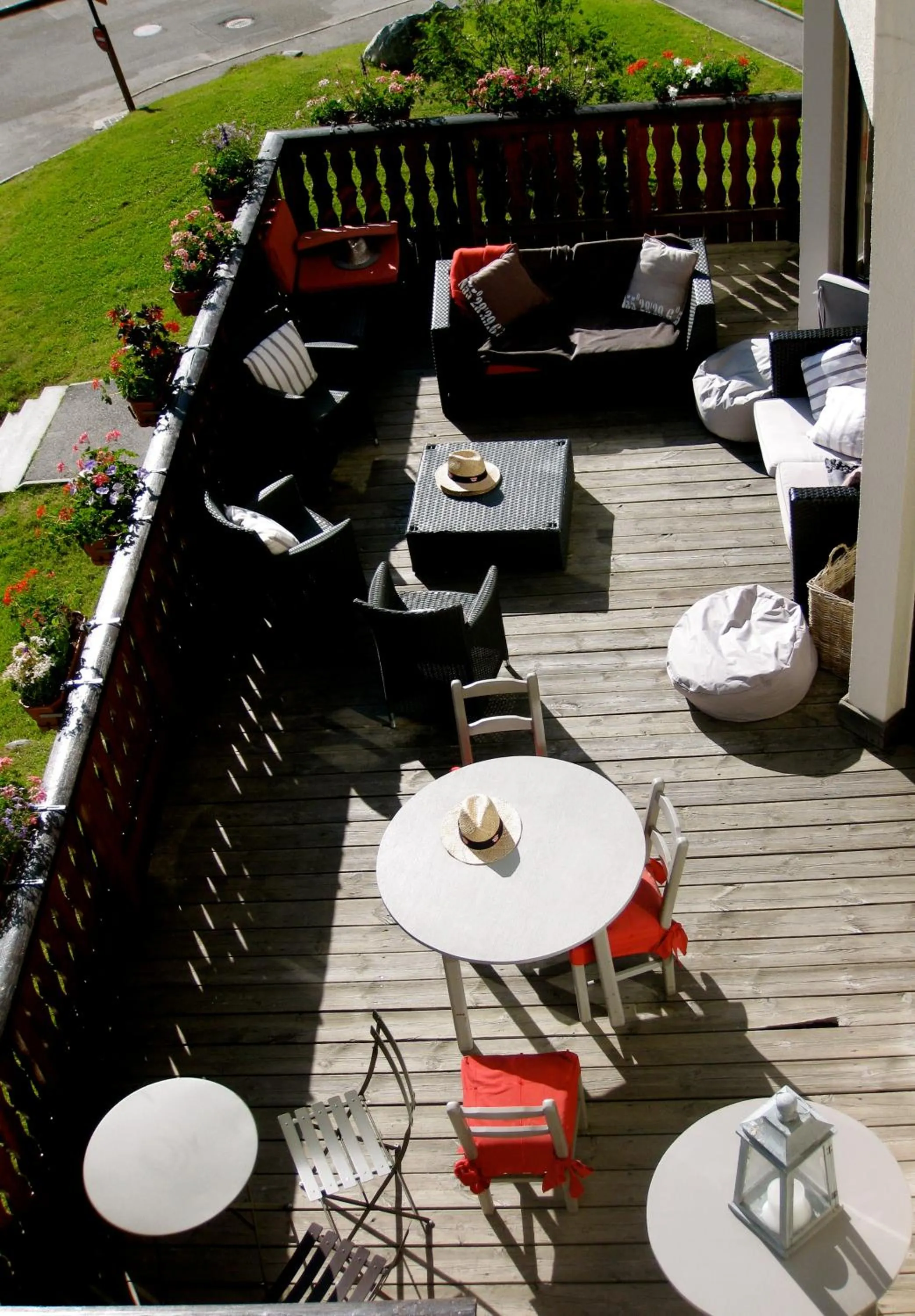 Balcony/Terrace in Hôtel La Vanoise