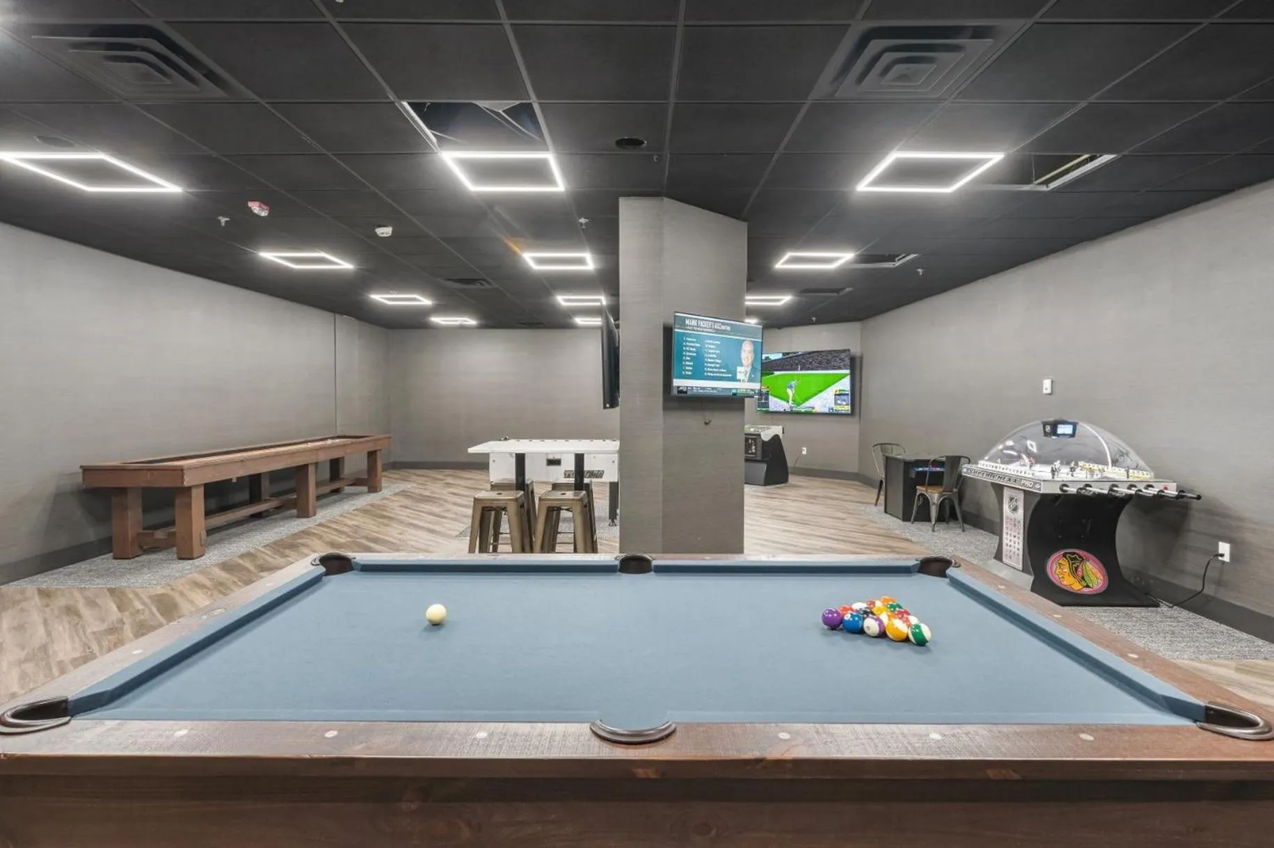 Game Room in Crowne Plaza Suites MSP Airport - Mall of America by IHG
