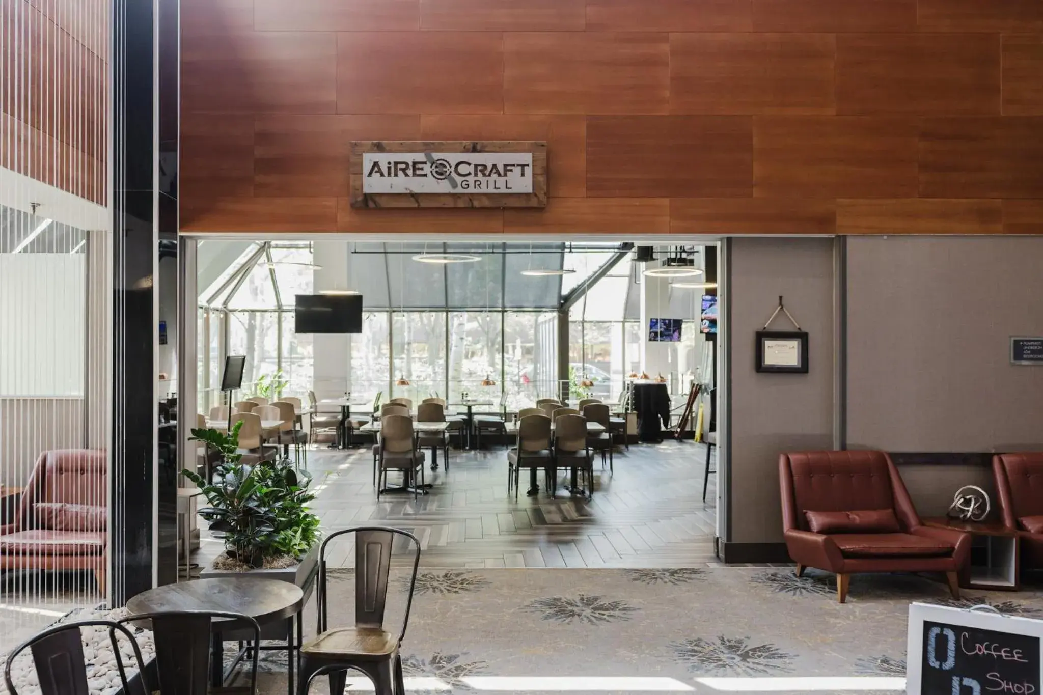 Restaurant/places to eat in Crowne Plaza Suites MSP Airport - Mall of America by IHG Restaurant/places to eat in Crowne Plaza Suites MSP Airport - Mall of America by IHG