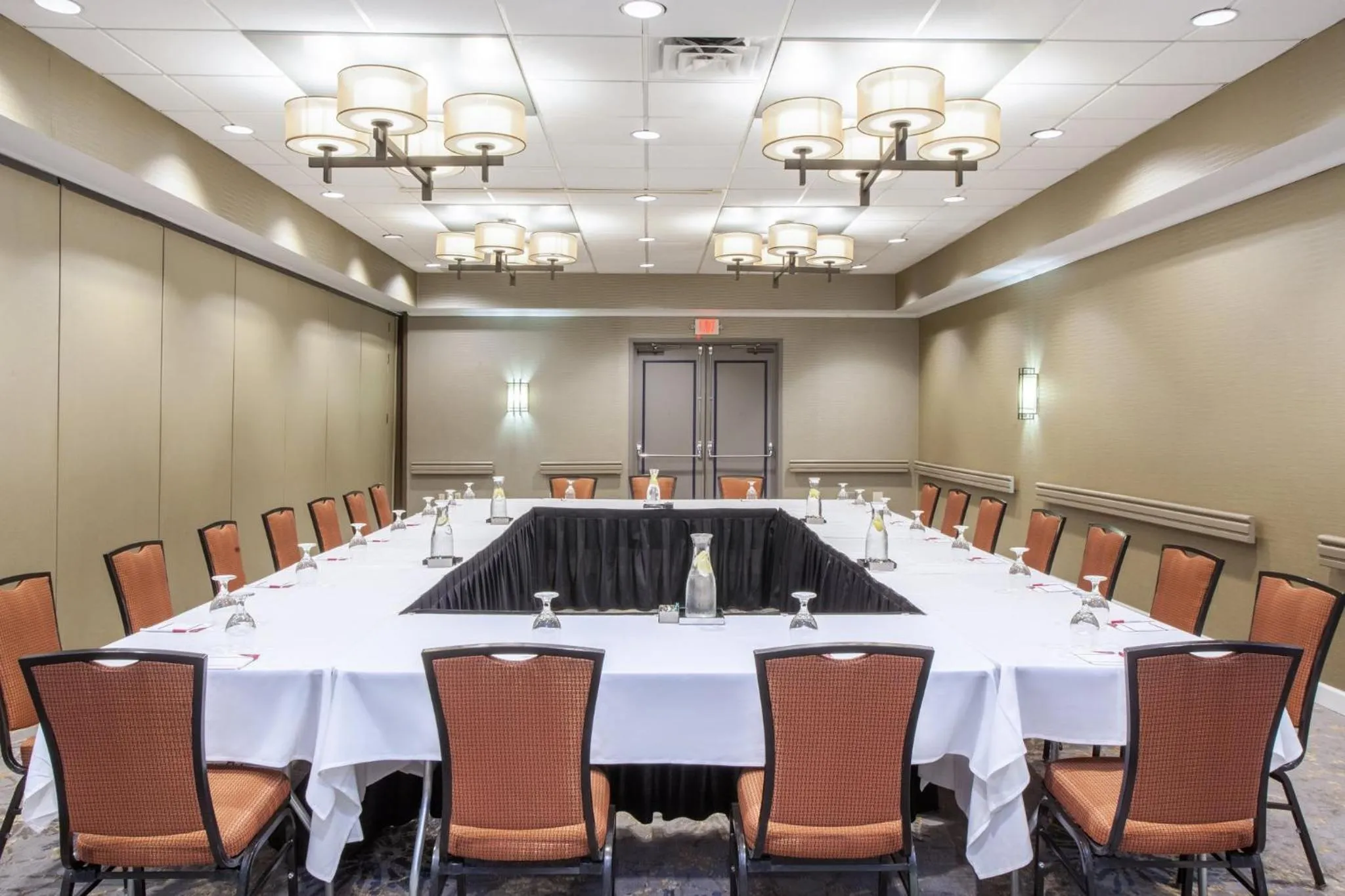 Banquet/Function facilities in Crowne Plaza Suites MSP Airport - Mall of America by IHG