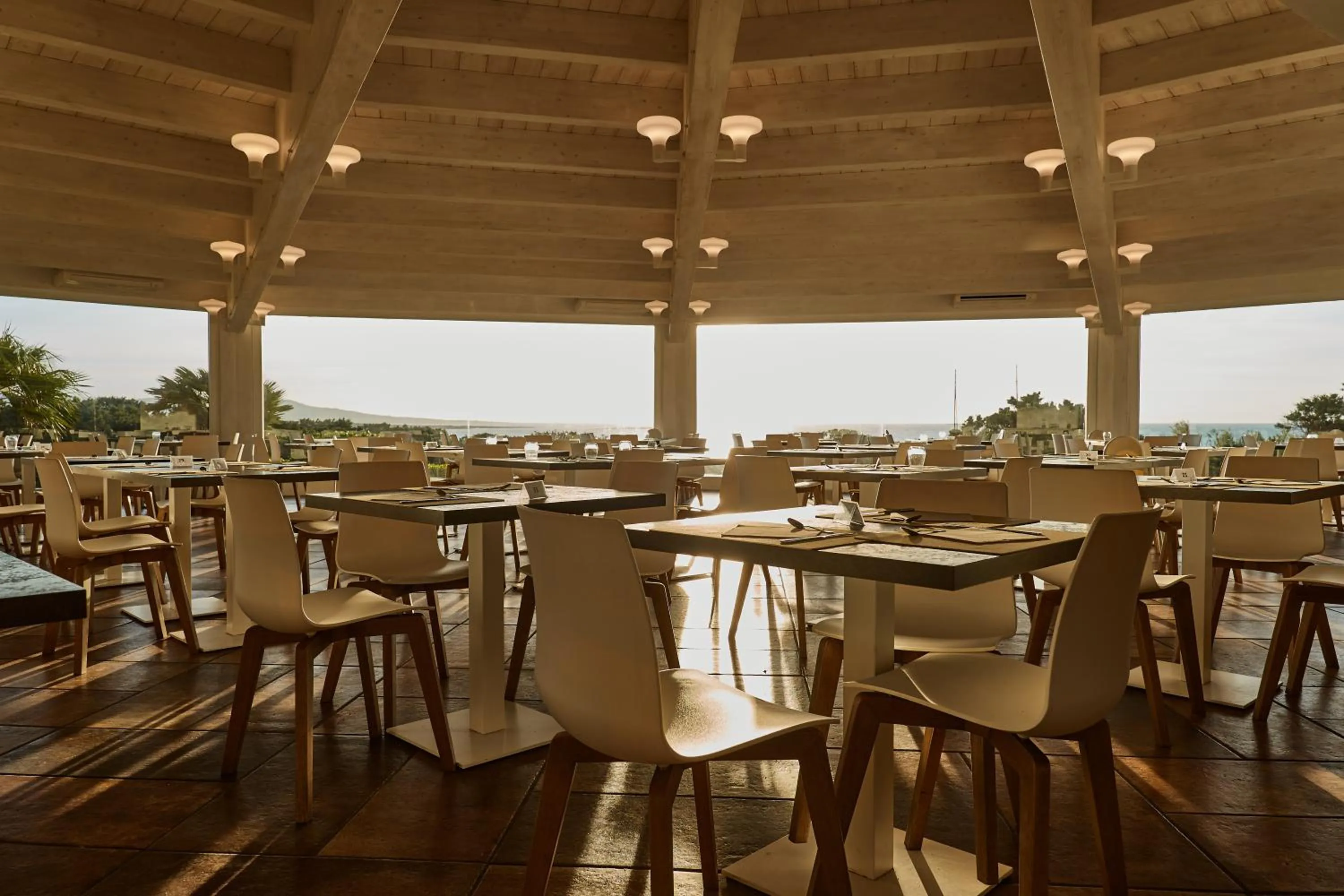 Restaurant/places to eat in Club Esse Roccaruja