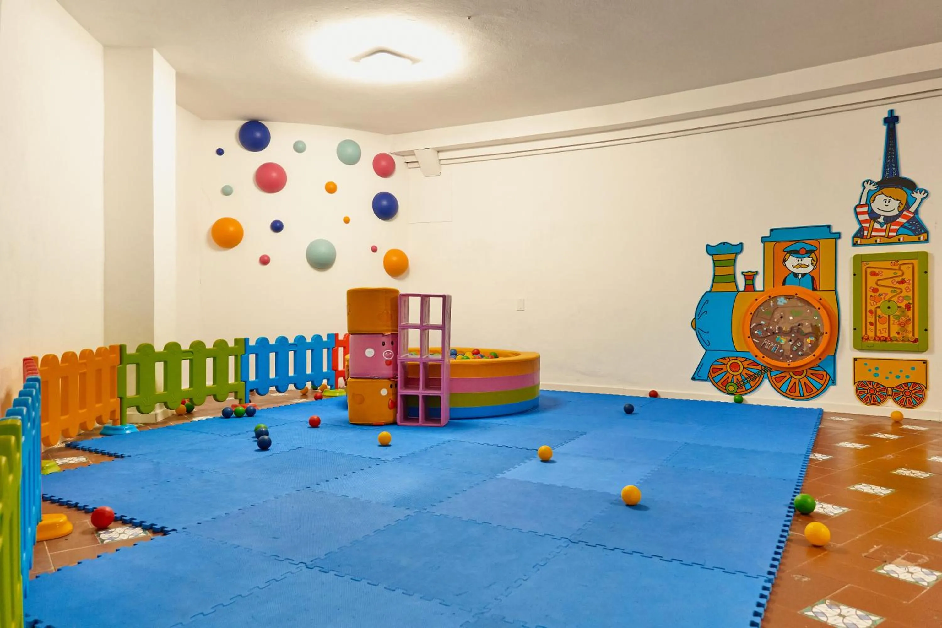 Children play ground in Club Esse Roccaruja