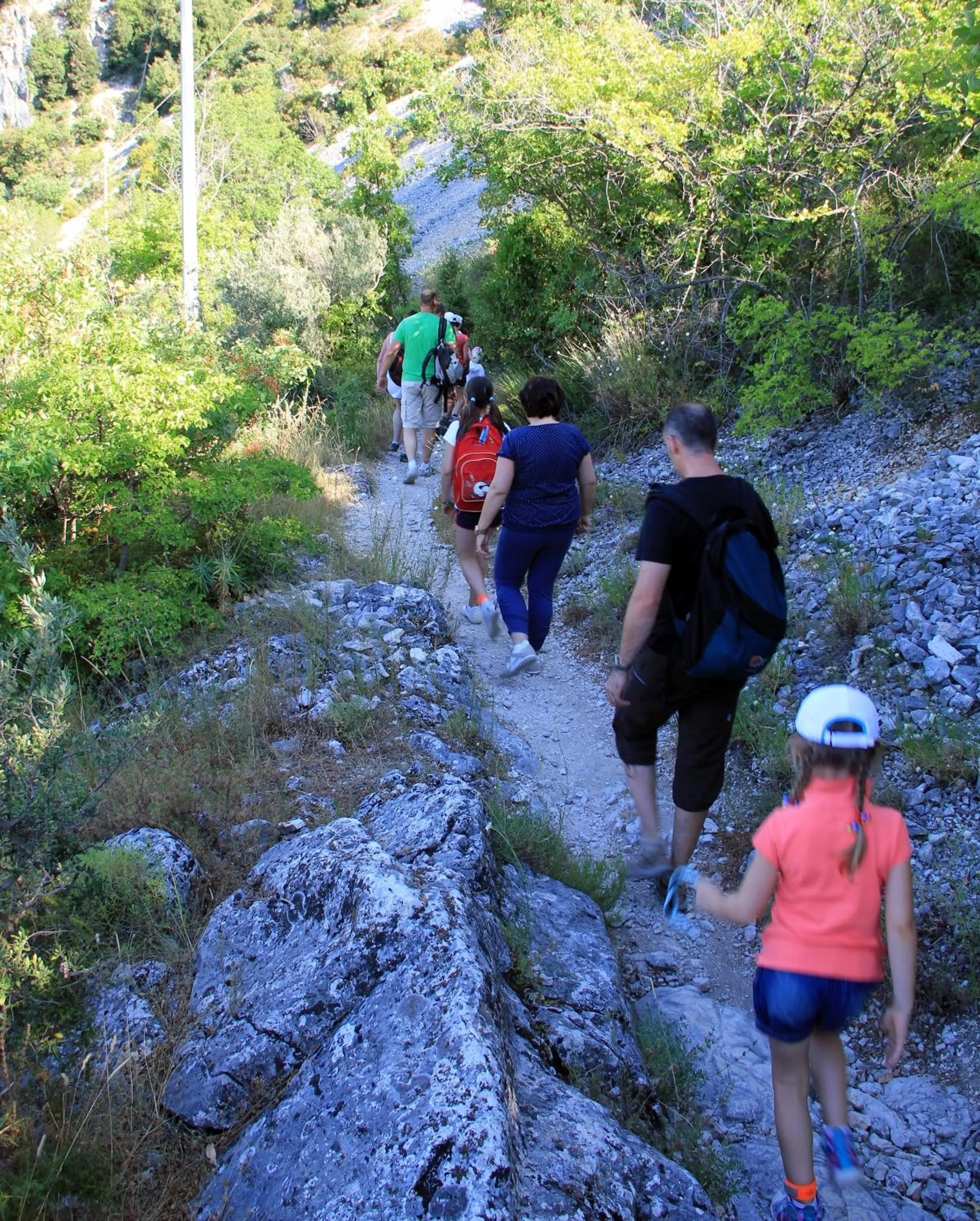 Hiking in Guesia Village Hotel e Spa