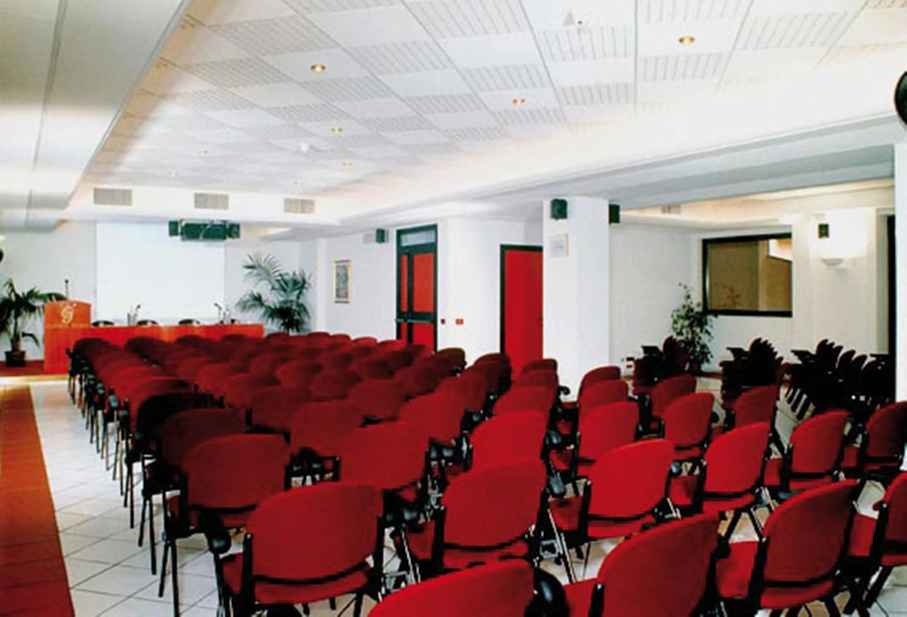 Business facilities in Guesia Village Hotel e Spa
