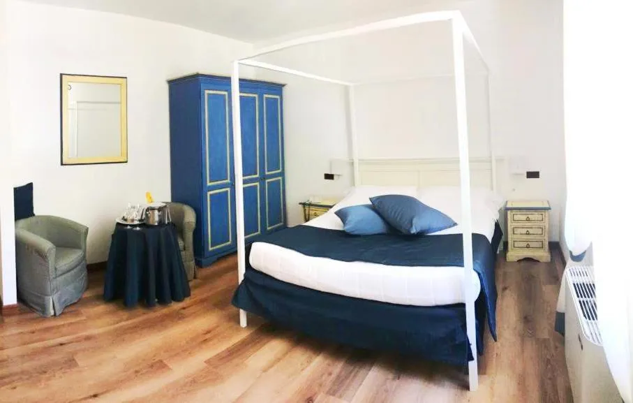 Bed in Guesia Village Hotel e Spa