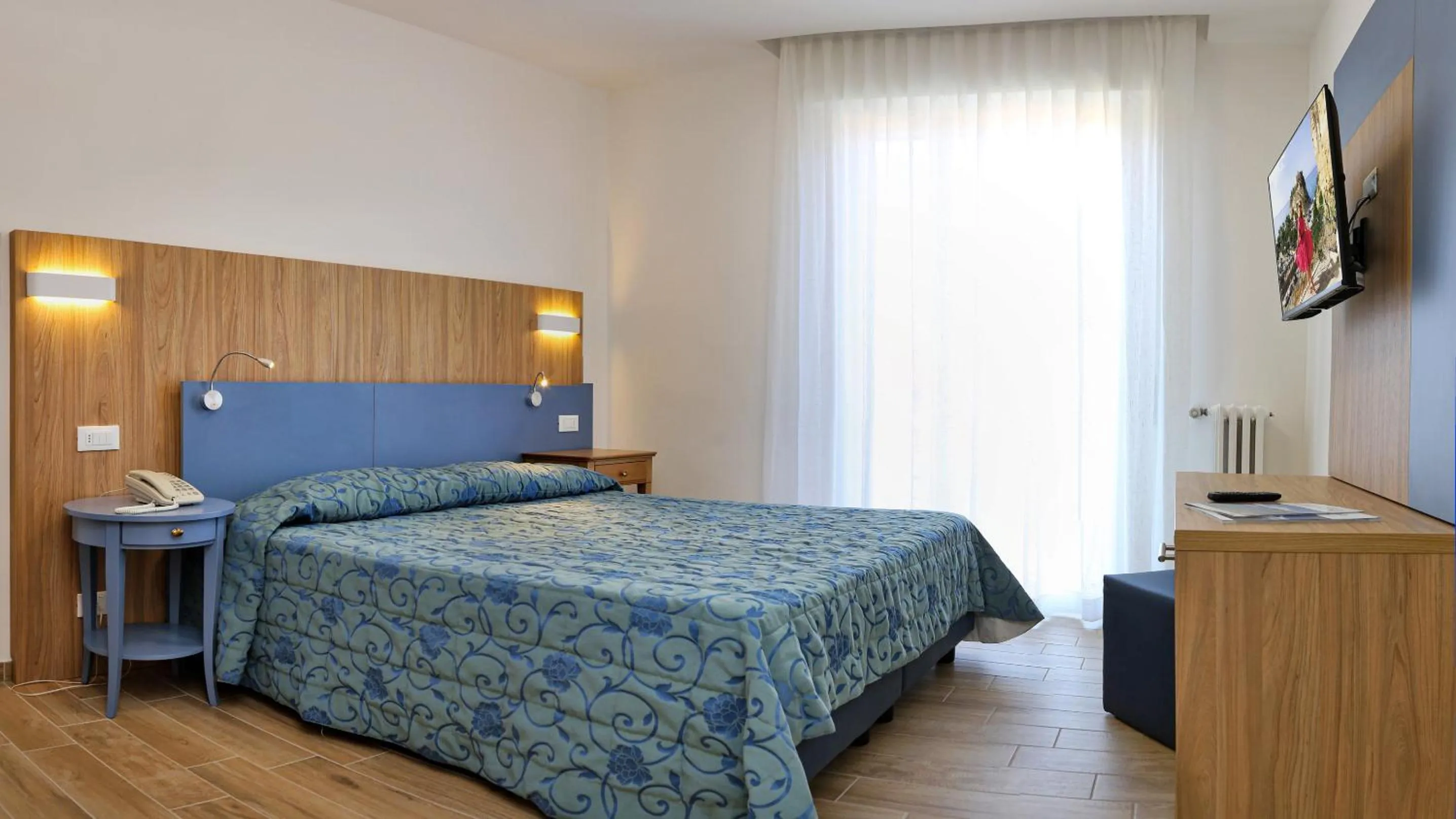 Bedroom in Hotel Marina