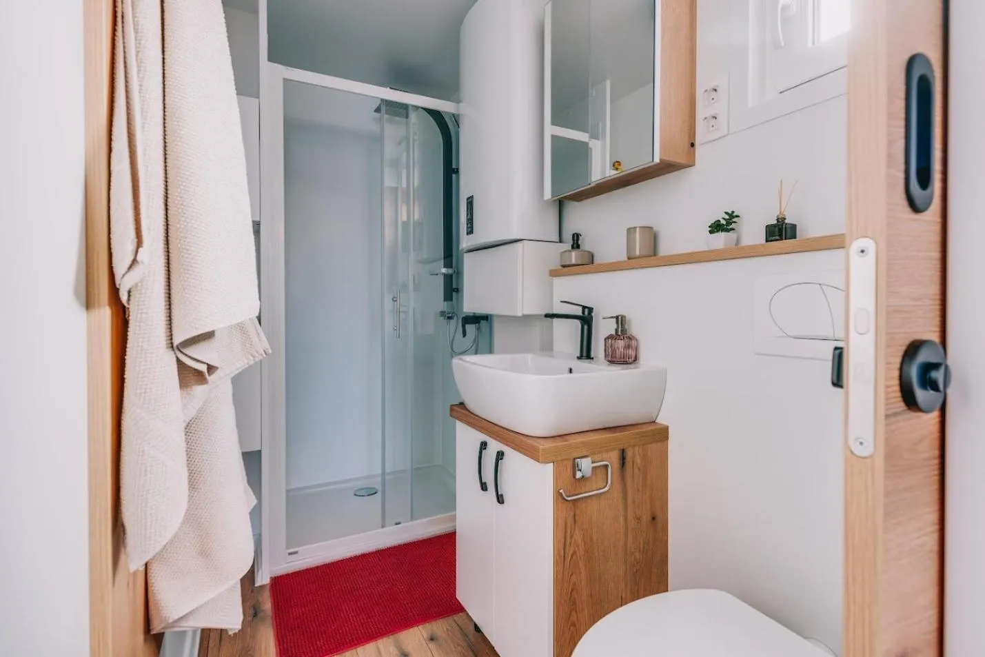 Fenyves Yacht Club Superior