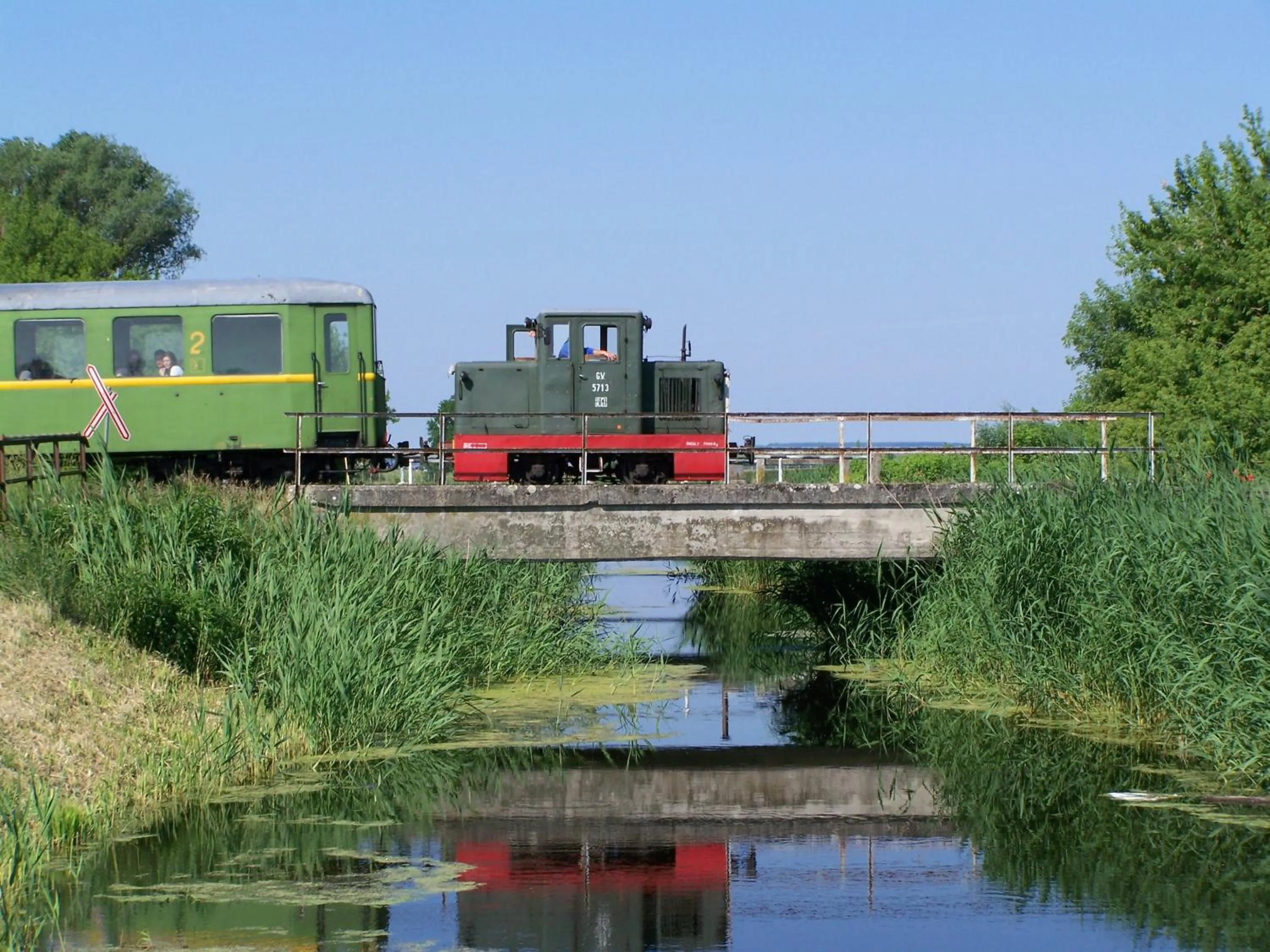 Fenyves Yacht Club Superior