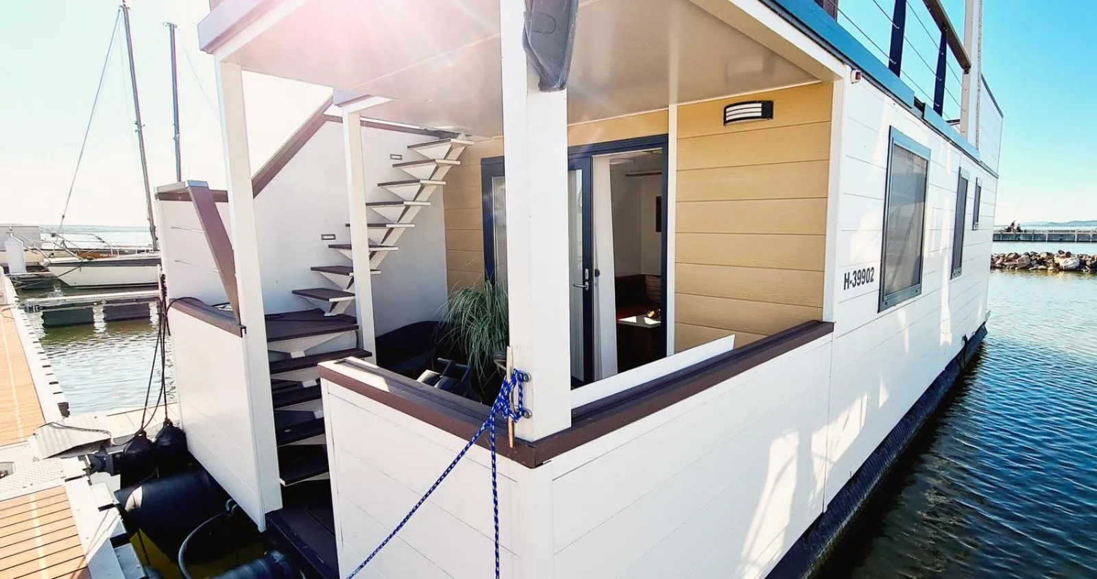 Fenyves Yacht Club Superior