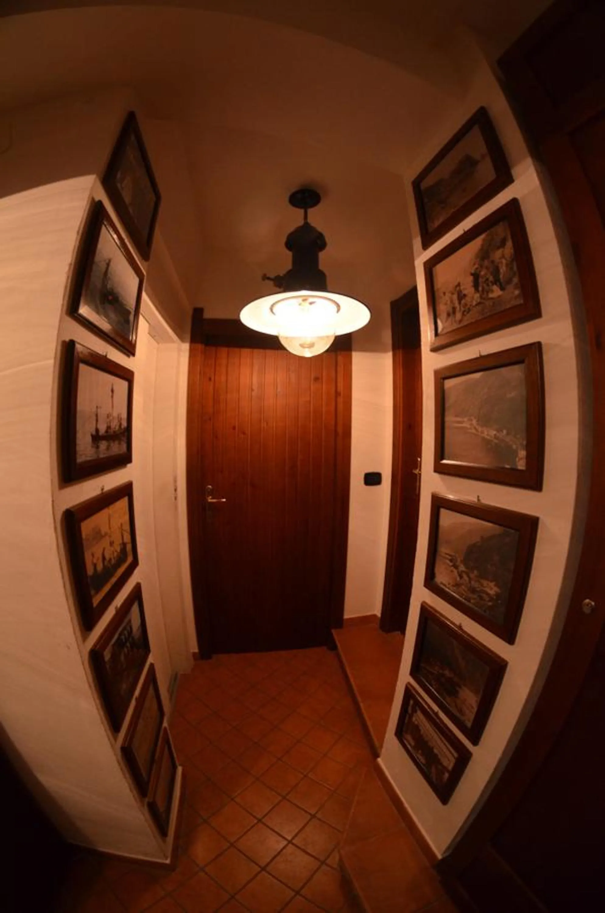 Decorative detail in La Locandiera affittacamere