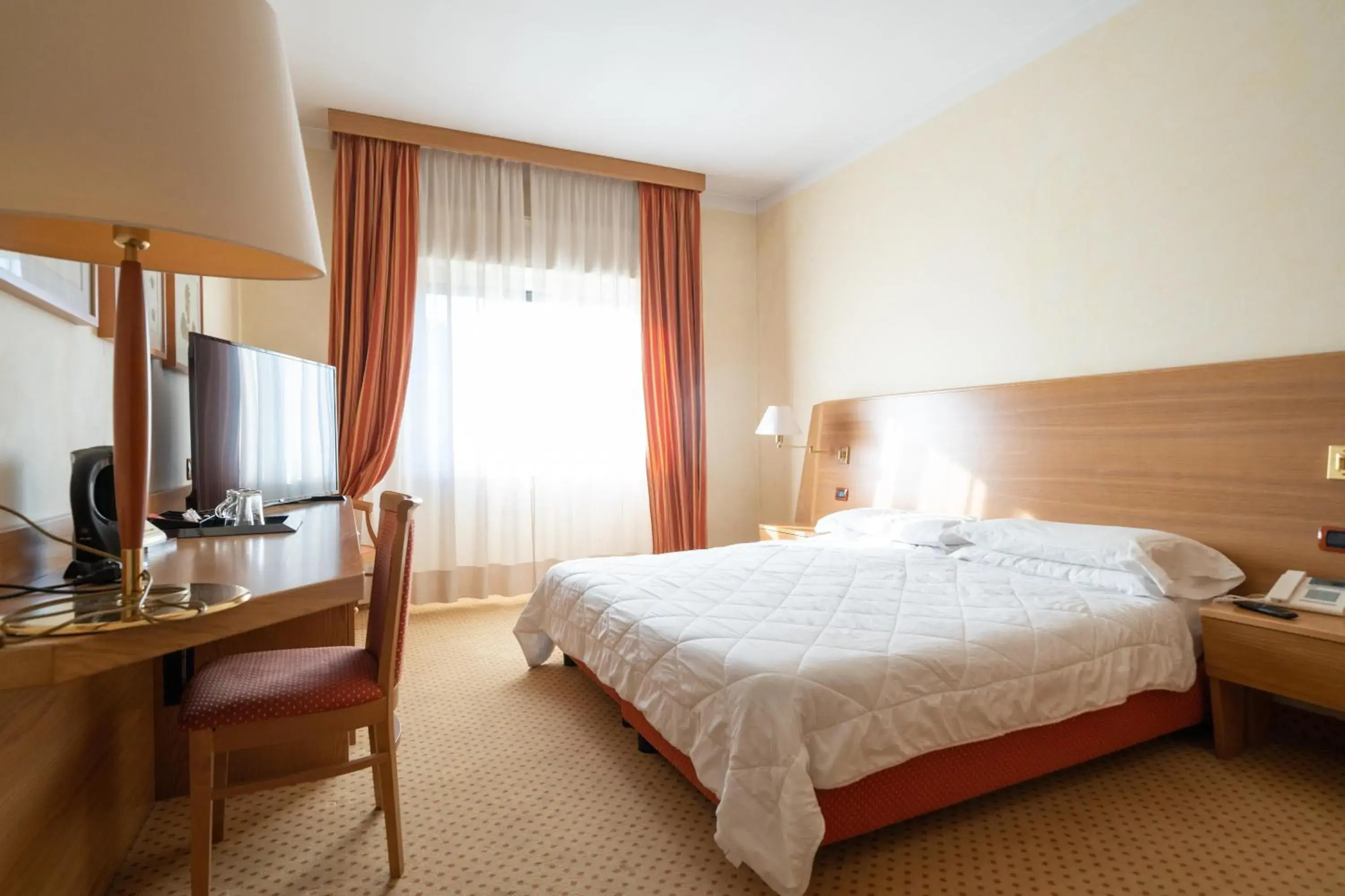 TV and multimedia, Bed in Hotel San Pancrazio TV and multimedia, Bed in Hotel San Pancrazio