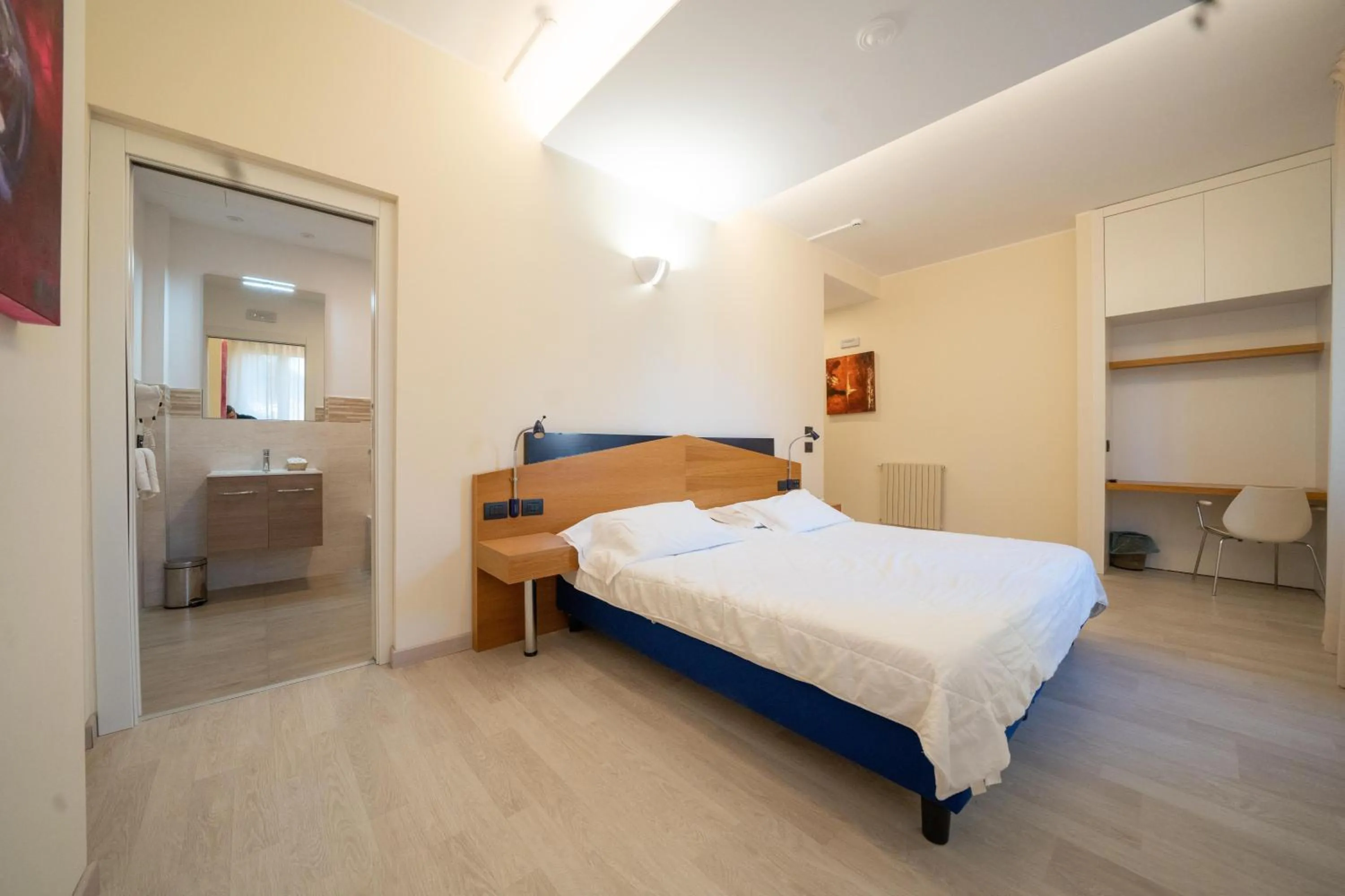 TV and multimedia, Bed in Hotel San Pancrazio