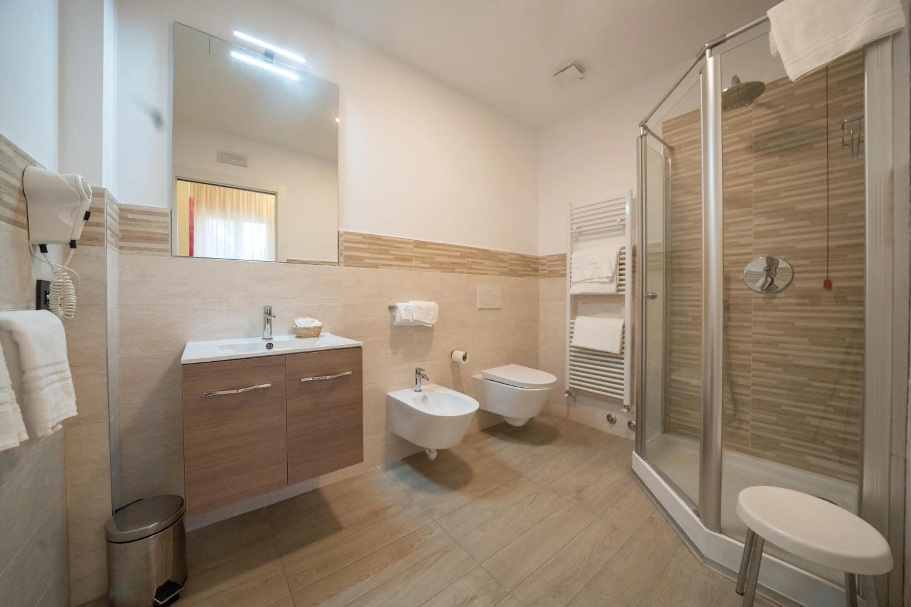 Shower in Hotel San Pancrazio