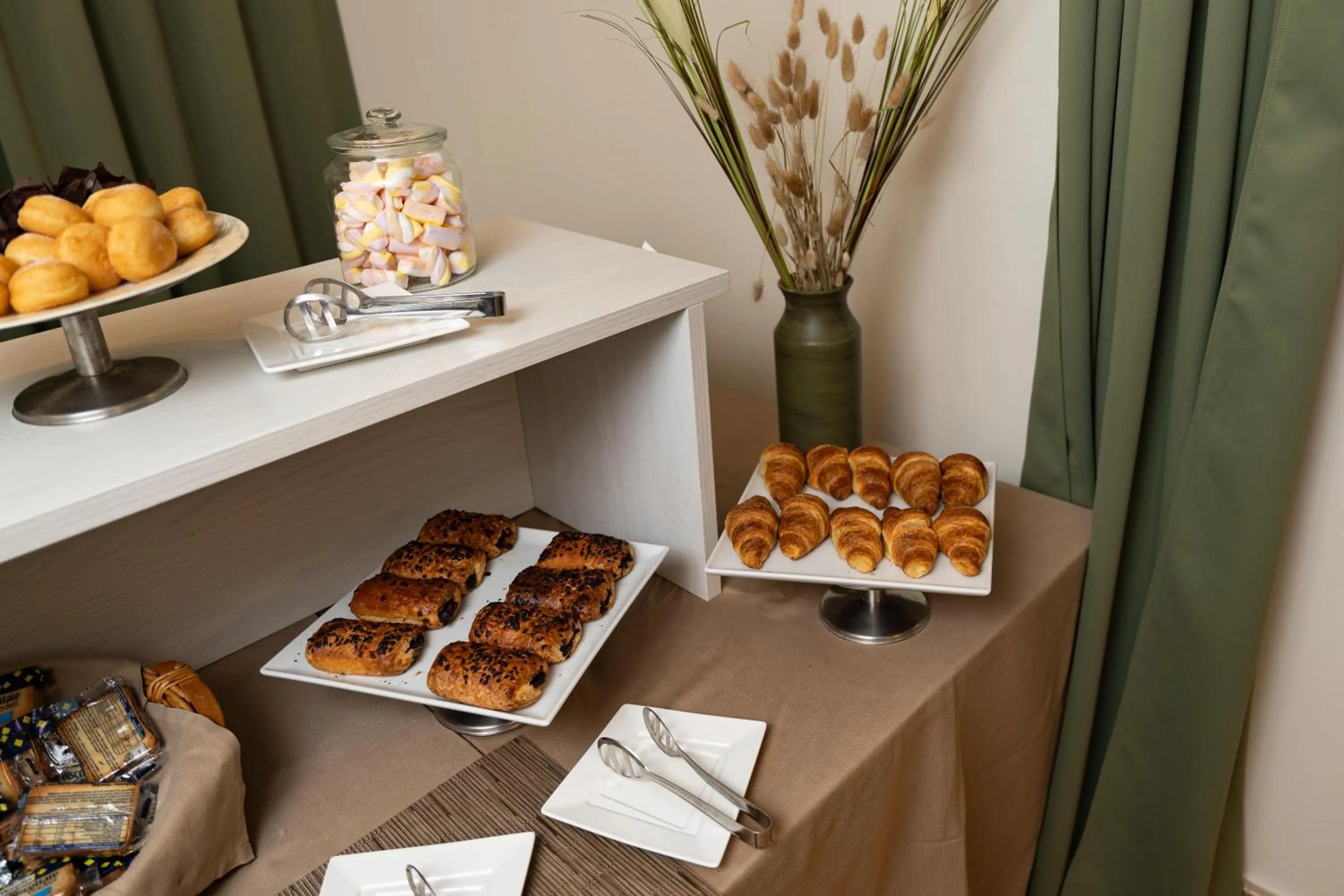 Restaurant/places to eat in Hotel San Pancrazio