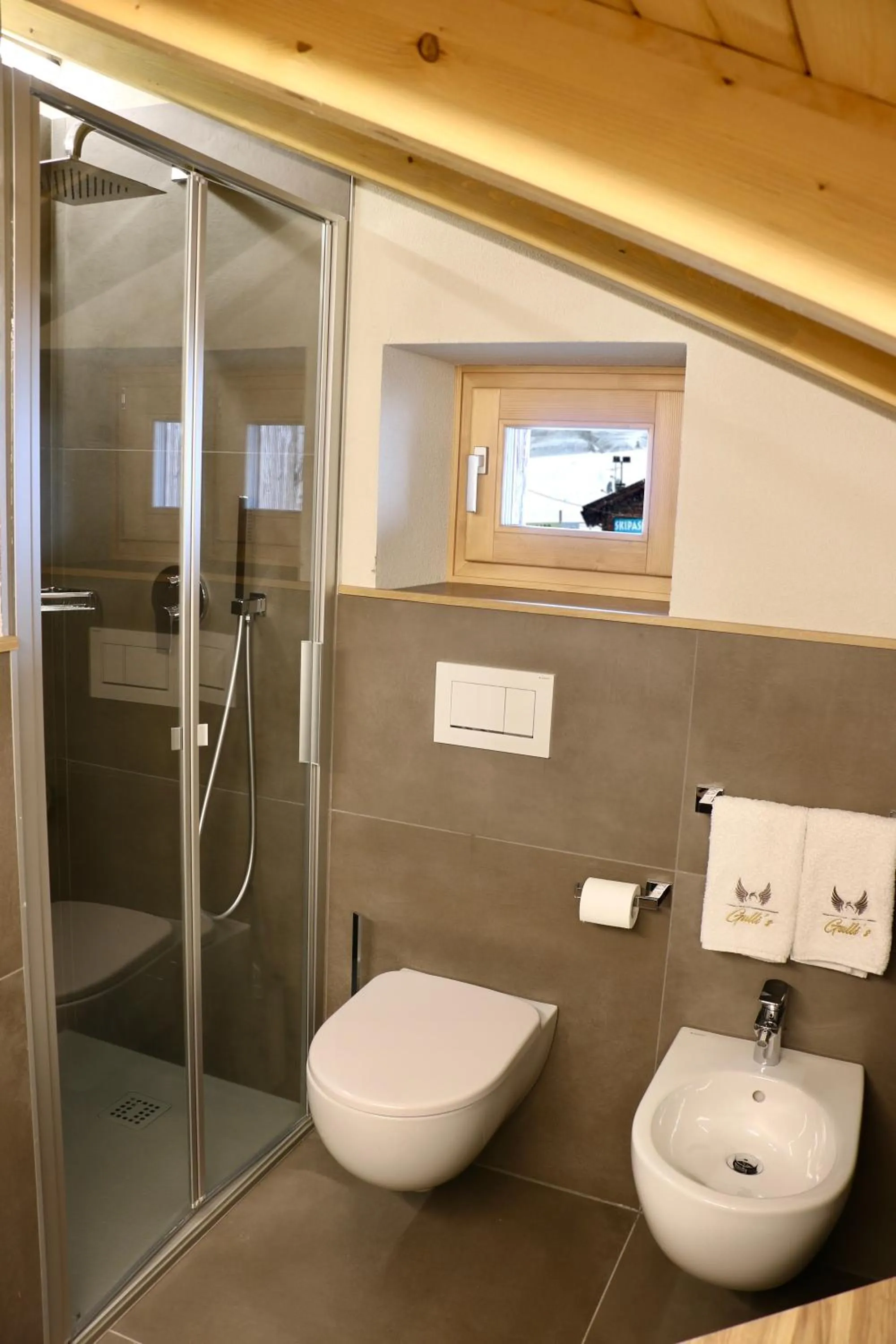 Shower in Hotel Galli's - Centro