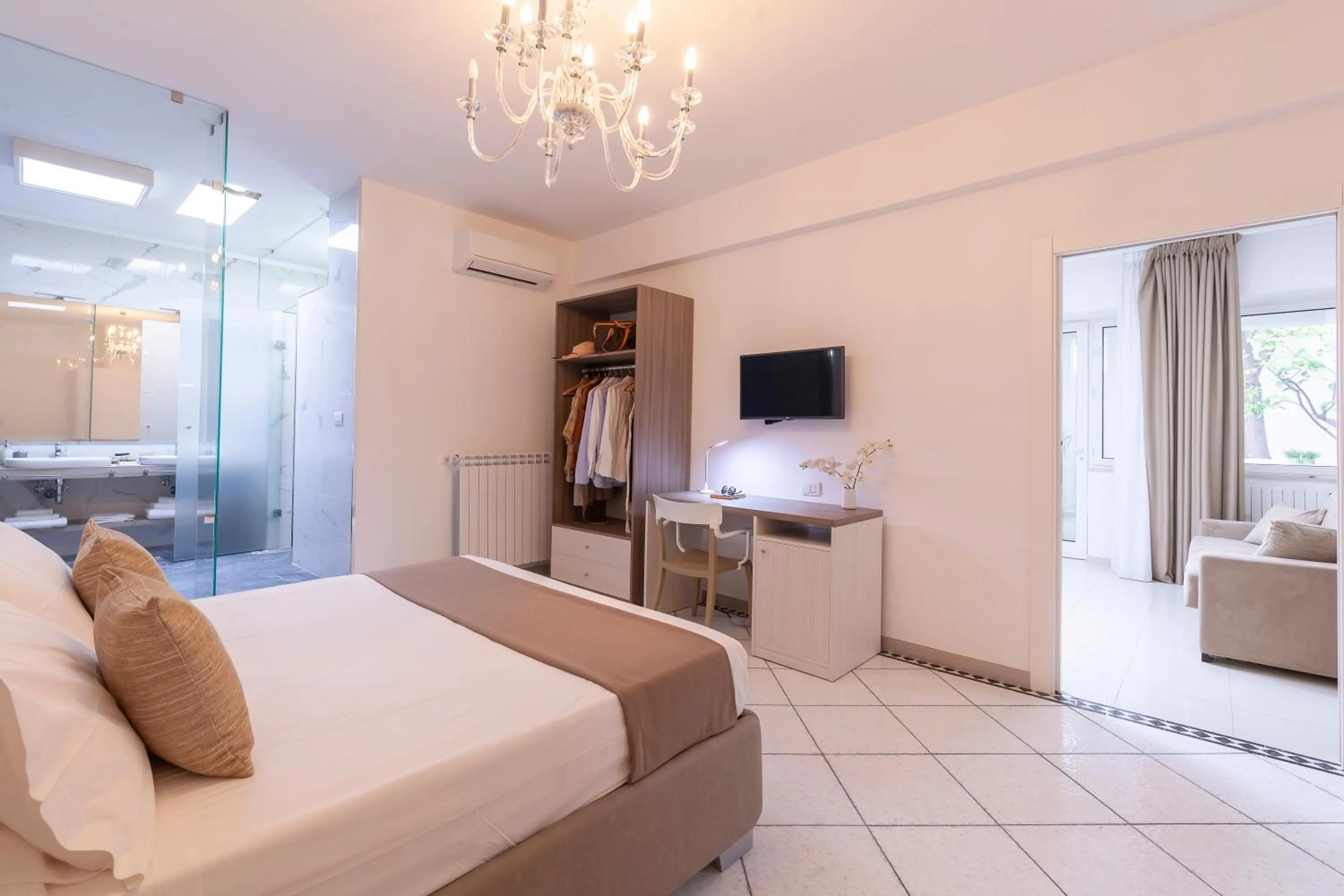 Photo of the whole room, Bed in Relais Regina Rosanna