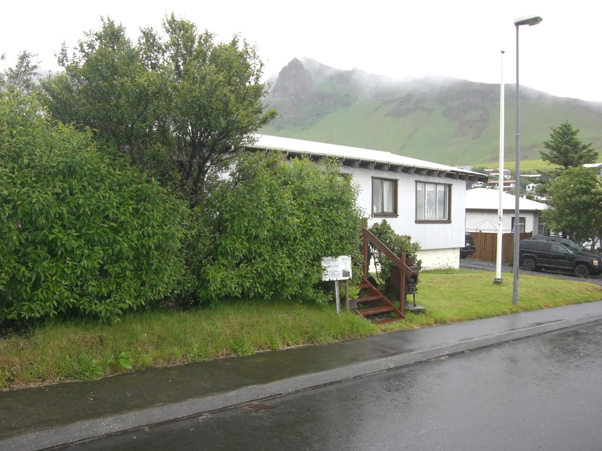 Property building in Guesthouse Galleri Vík