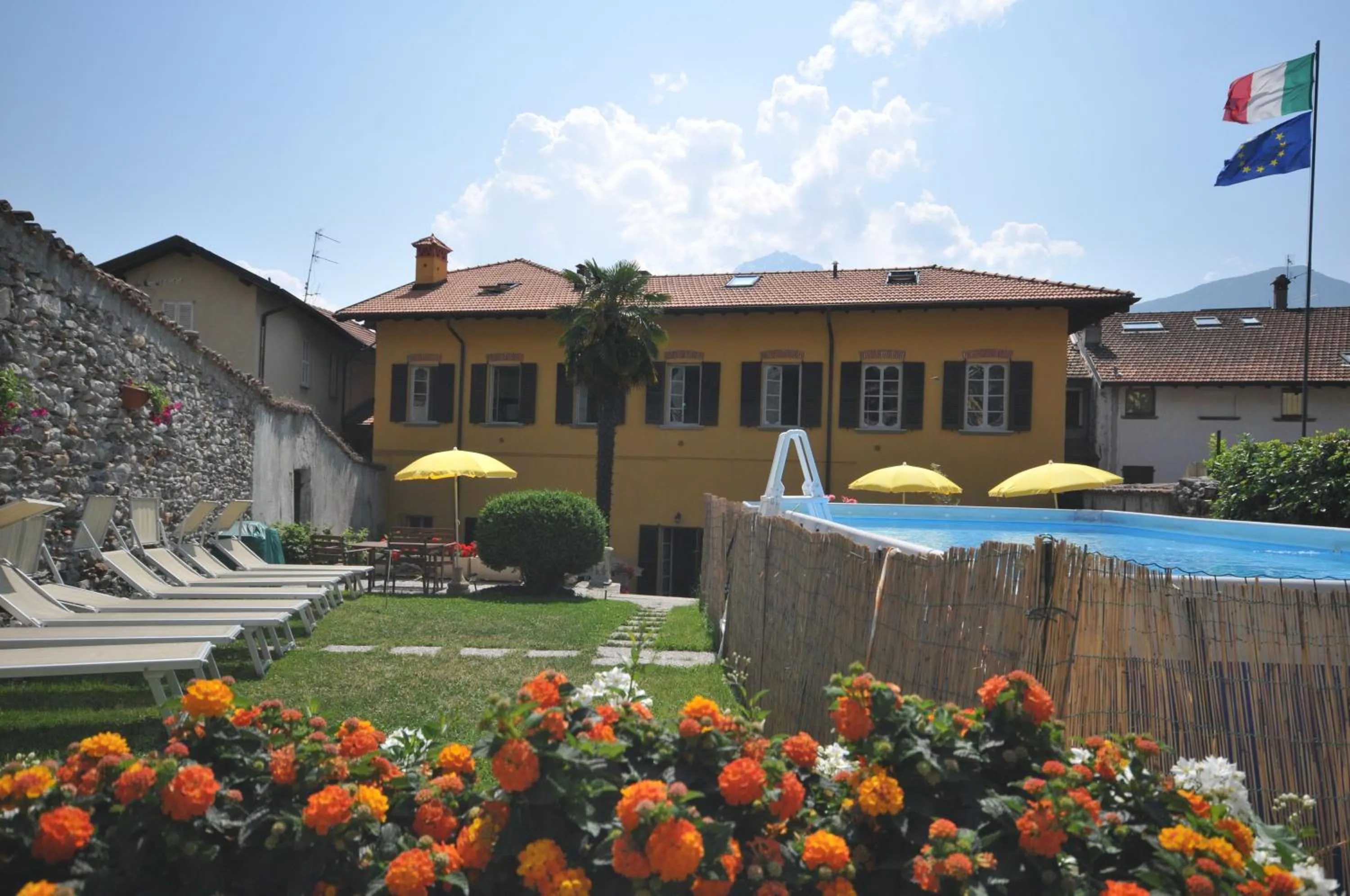 Garden in VILLA VINICIA, pool, jacuzzi, airco