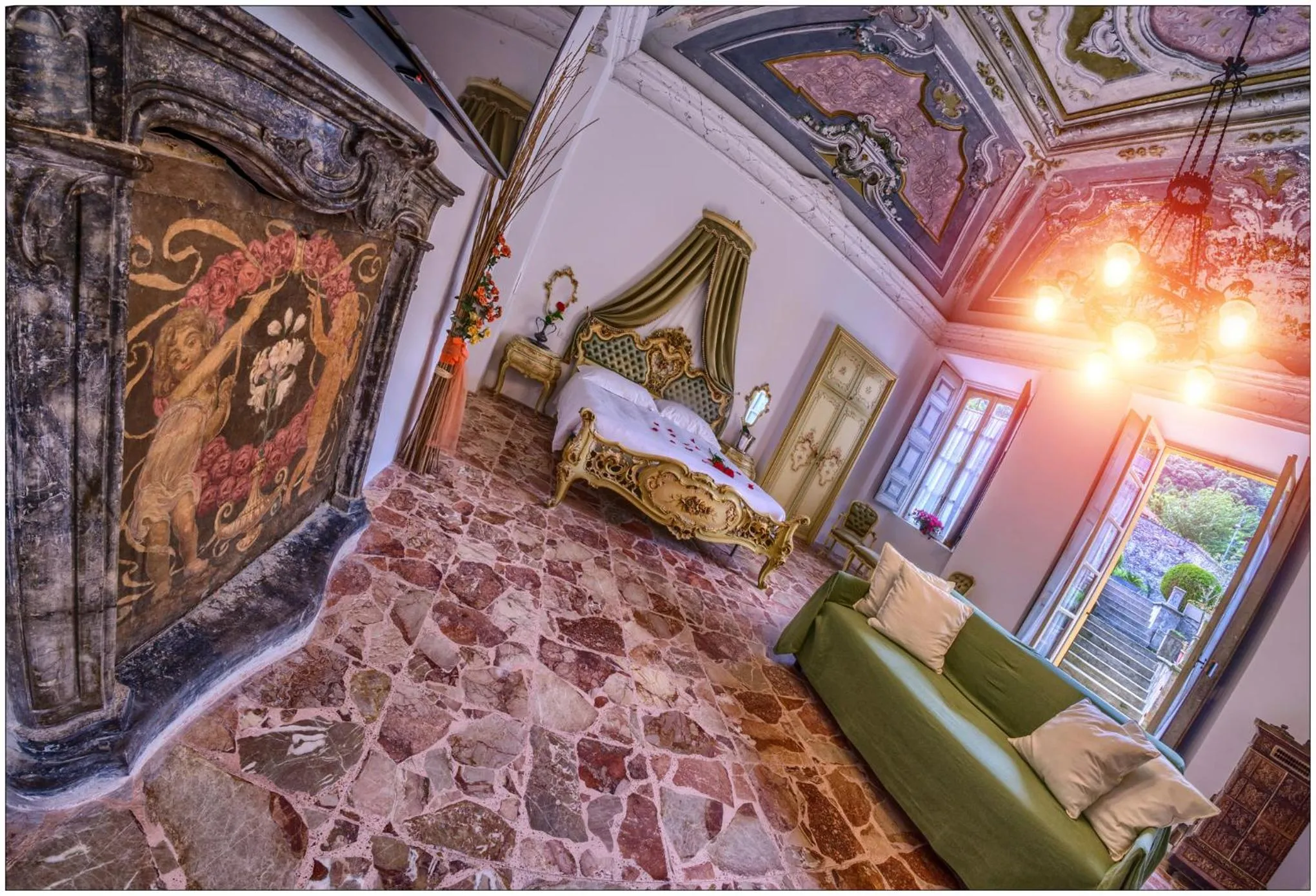 Bed in VILLA VINICIA, pool, jacuzzi, airco