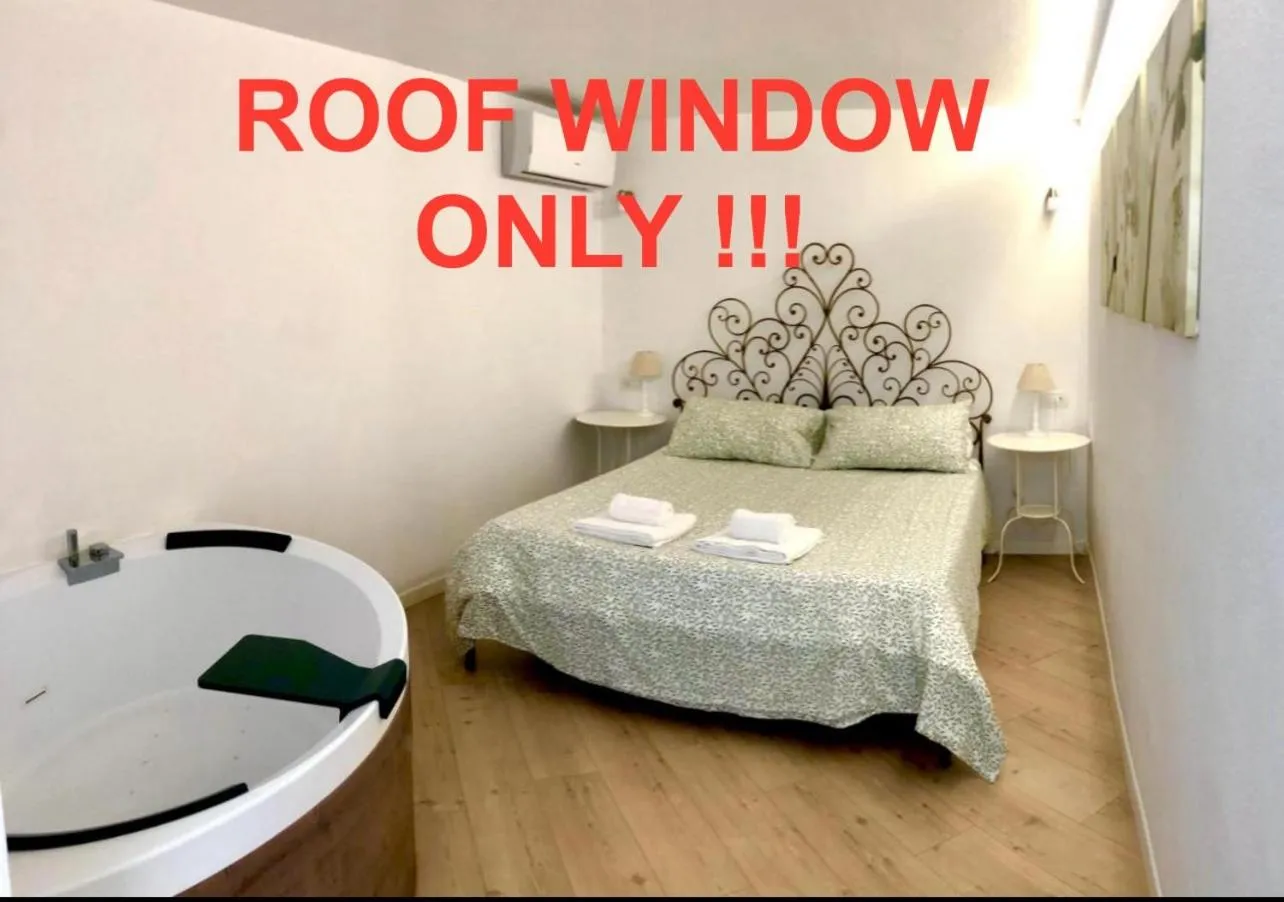 Bedroom, Bed in VILLA VINICIA, pool, jacuzzi, airco